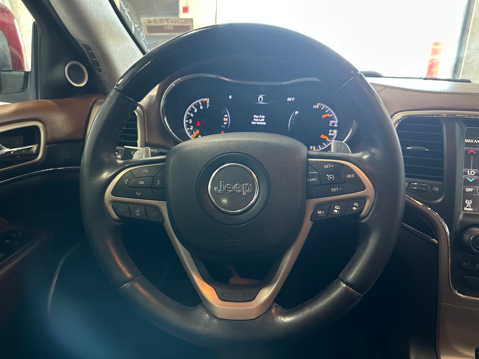 Thumbnail: 2016 Jeep Grand Cherokee - 4