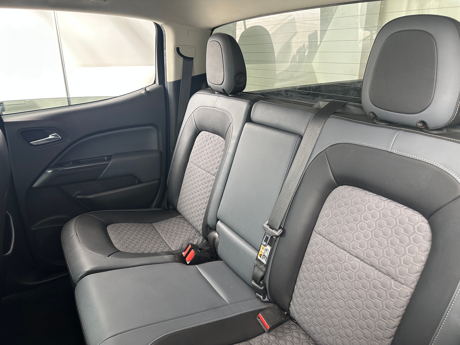 Thumbnail: 2015 Chevrolet Colorado - 5