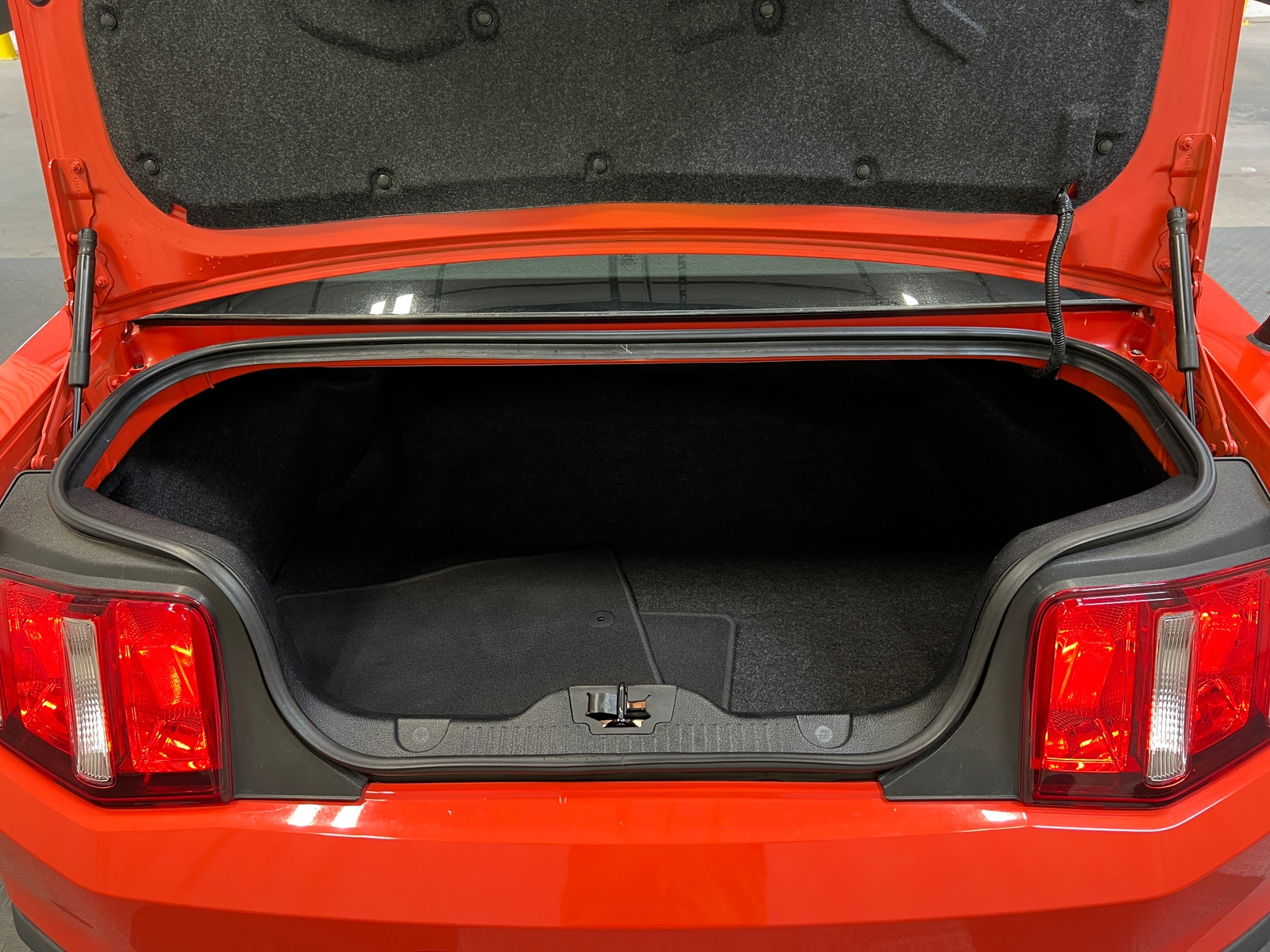 Thumbnail: 2012 Ford Mustang - 7