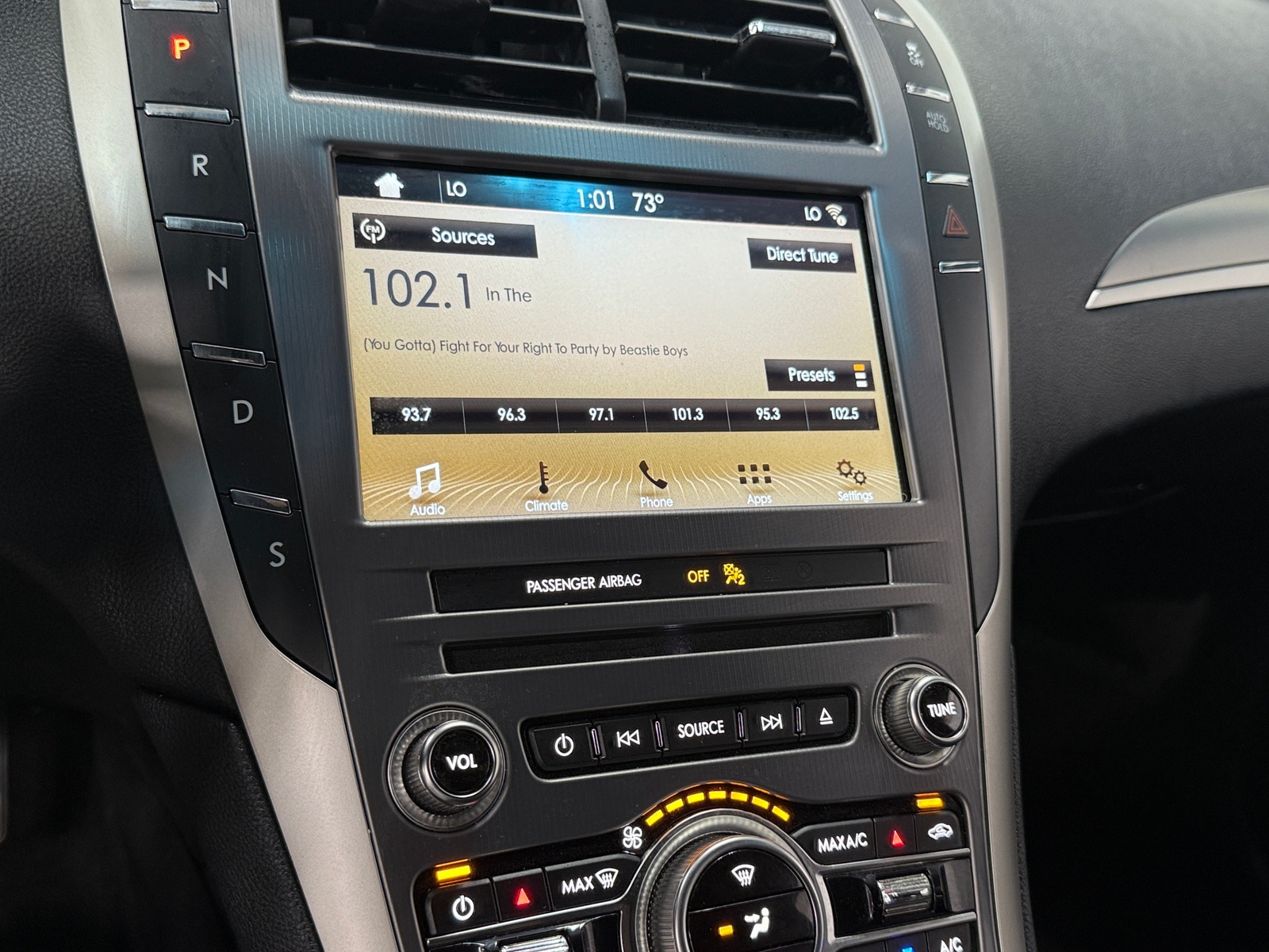 Thumbnail: 2017 Lincoln MKZ - 3