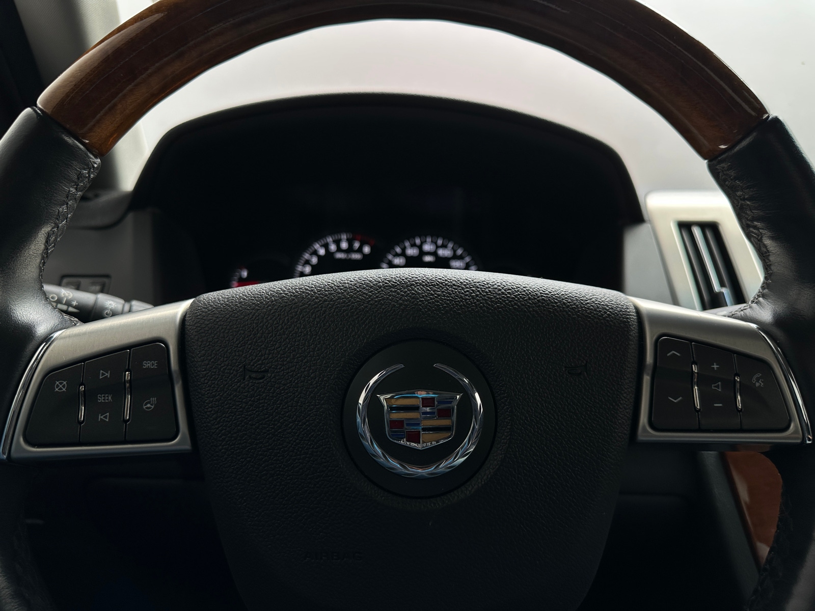 Thumbnail: 2011 Cadillac STS - 4