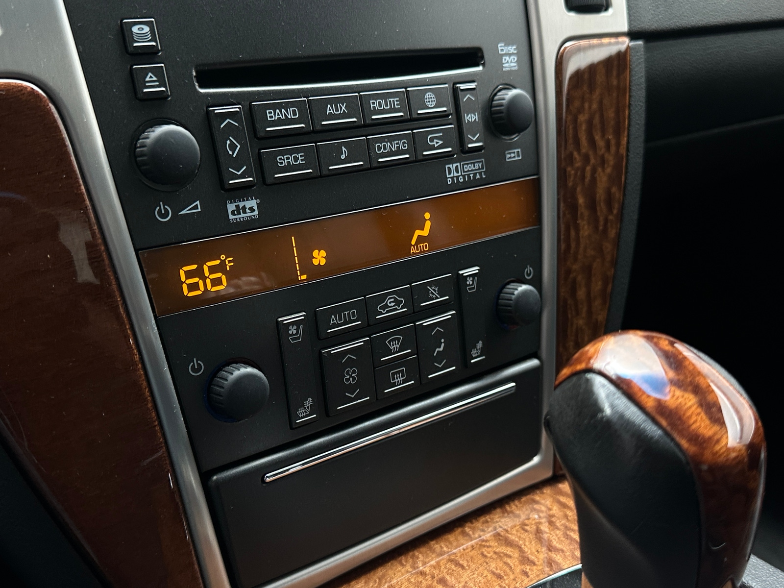Thumbnail: 2011 Cadillac STS - 3