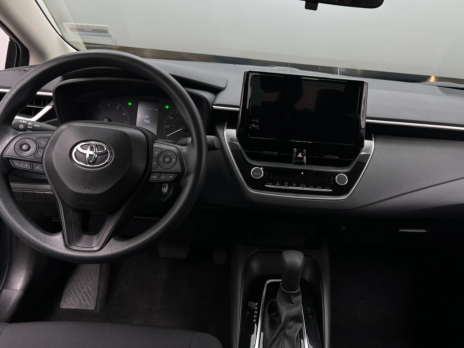 Thumbnail: 2025 Toyota Corolla - 3