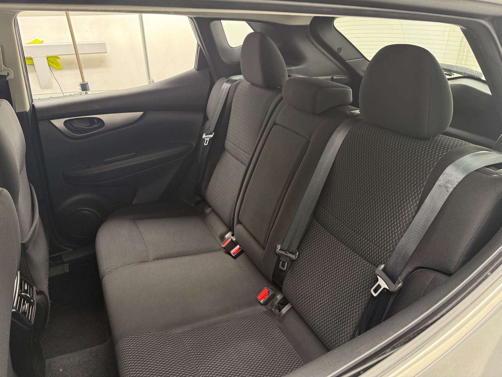 Thumbnail: 2020 Nissan Rogue Sport - 6