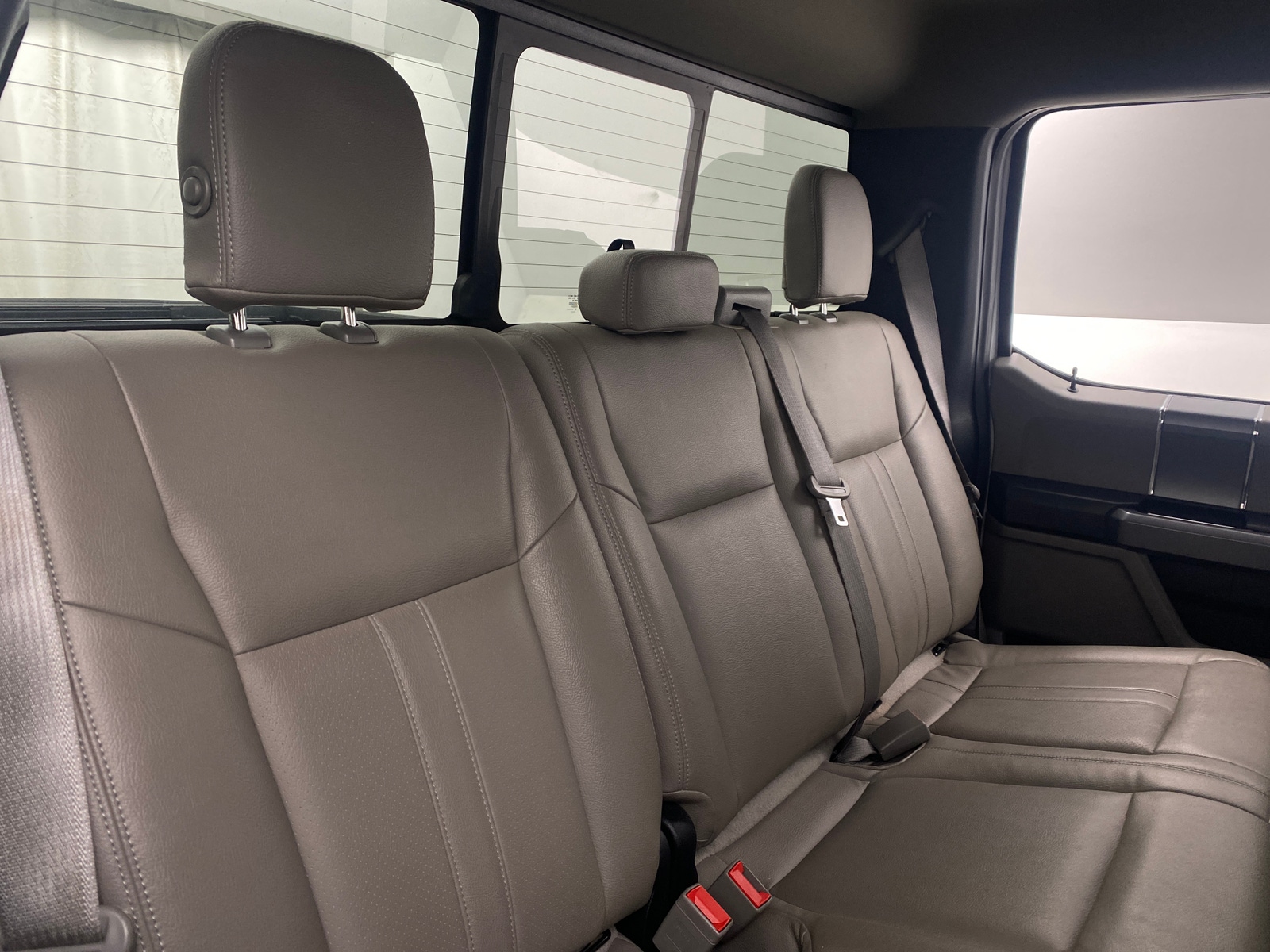 Thumbnail: 2019 Ford Econoline - 6