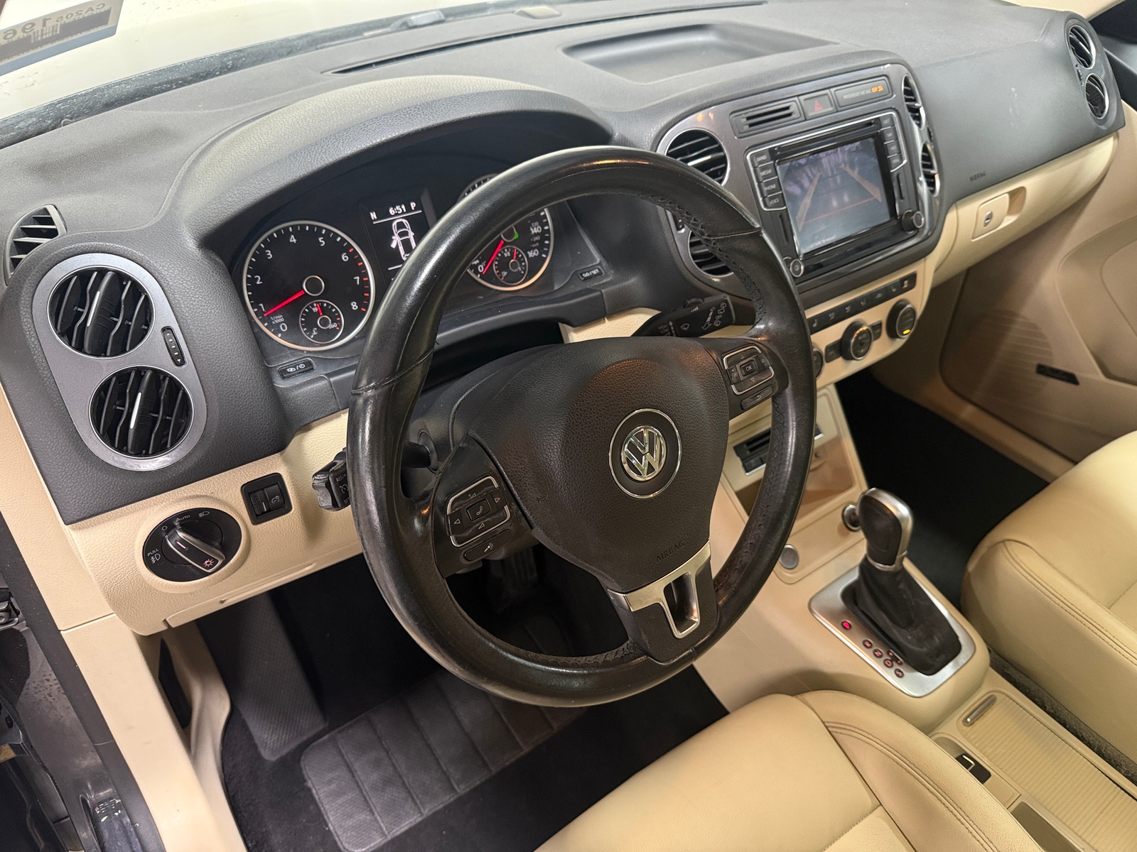 Thumbnail: 2016 Volkswagen Tiguan - 3