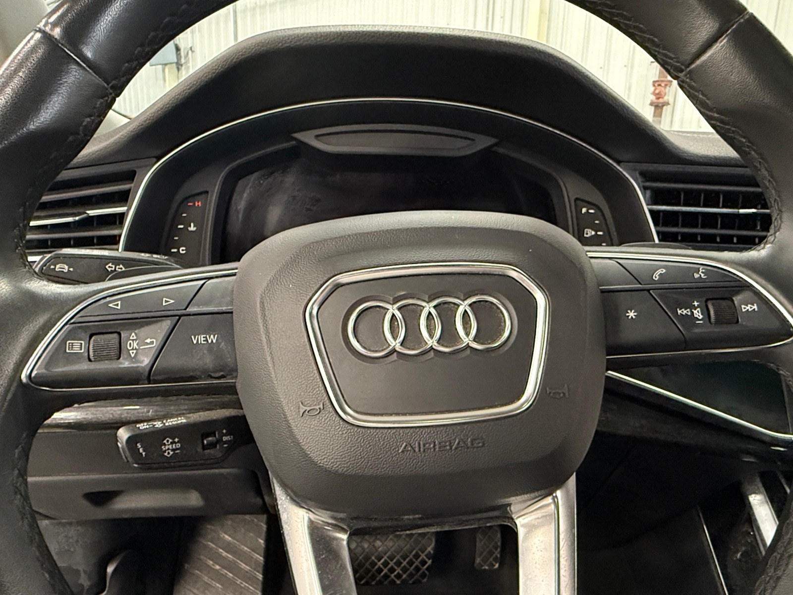 Thumbnail: 2023 Audi Q7 - 4