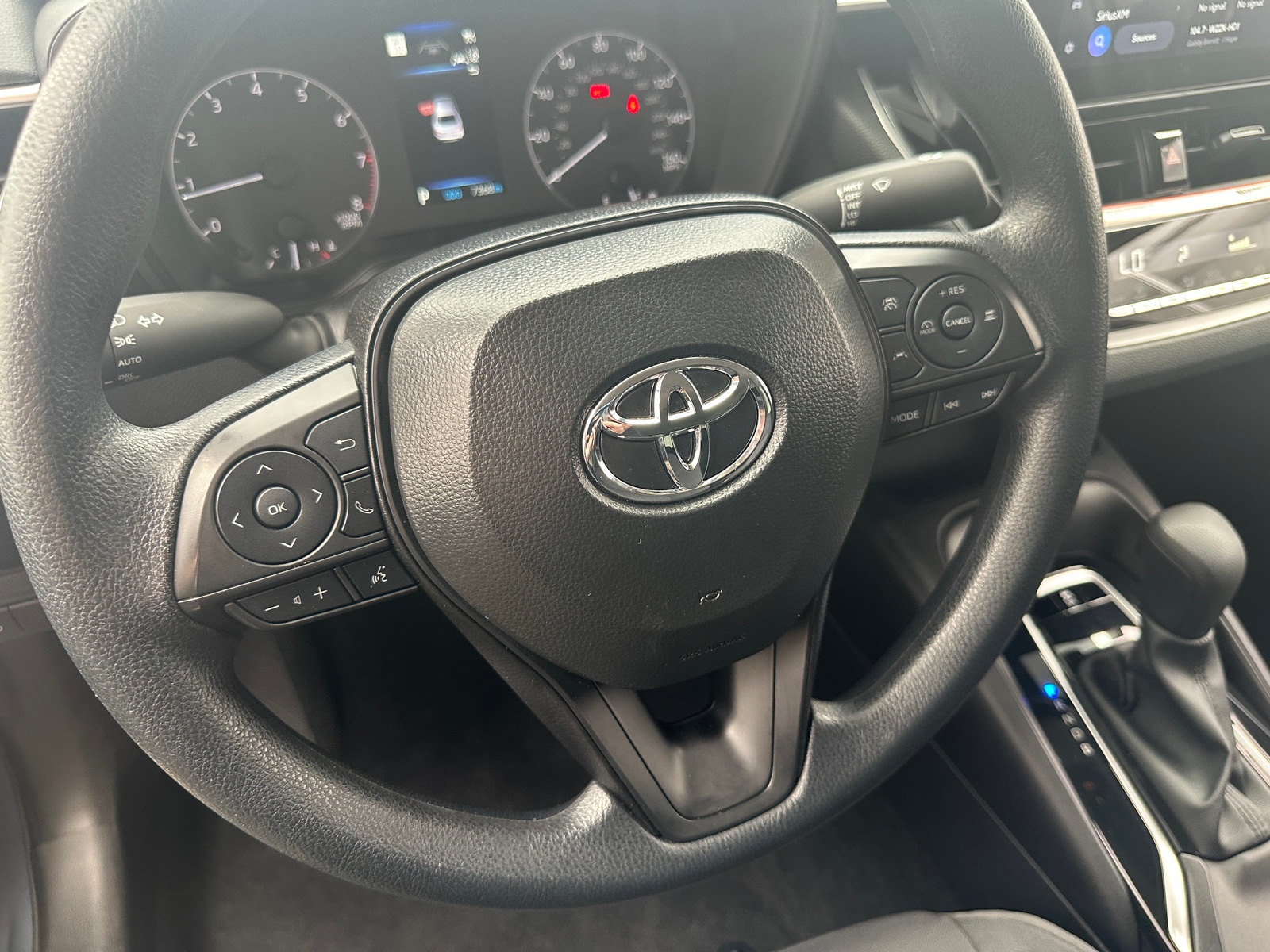 Thumbnail: 2025 Toyota Corolla - 5