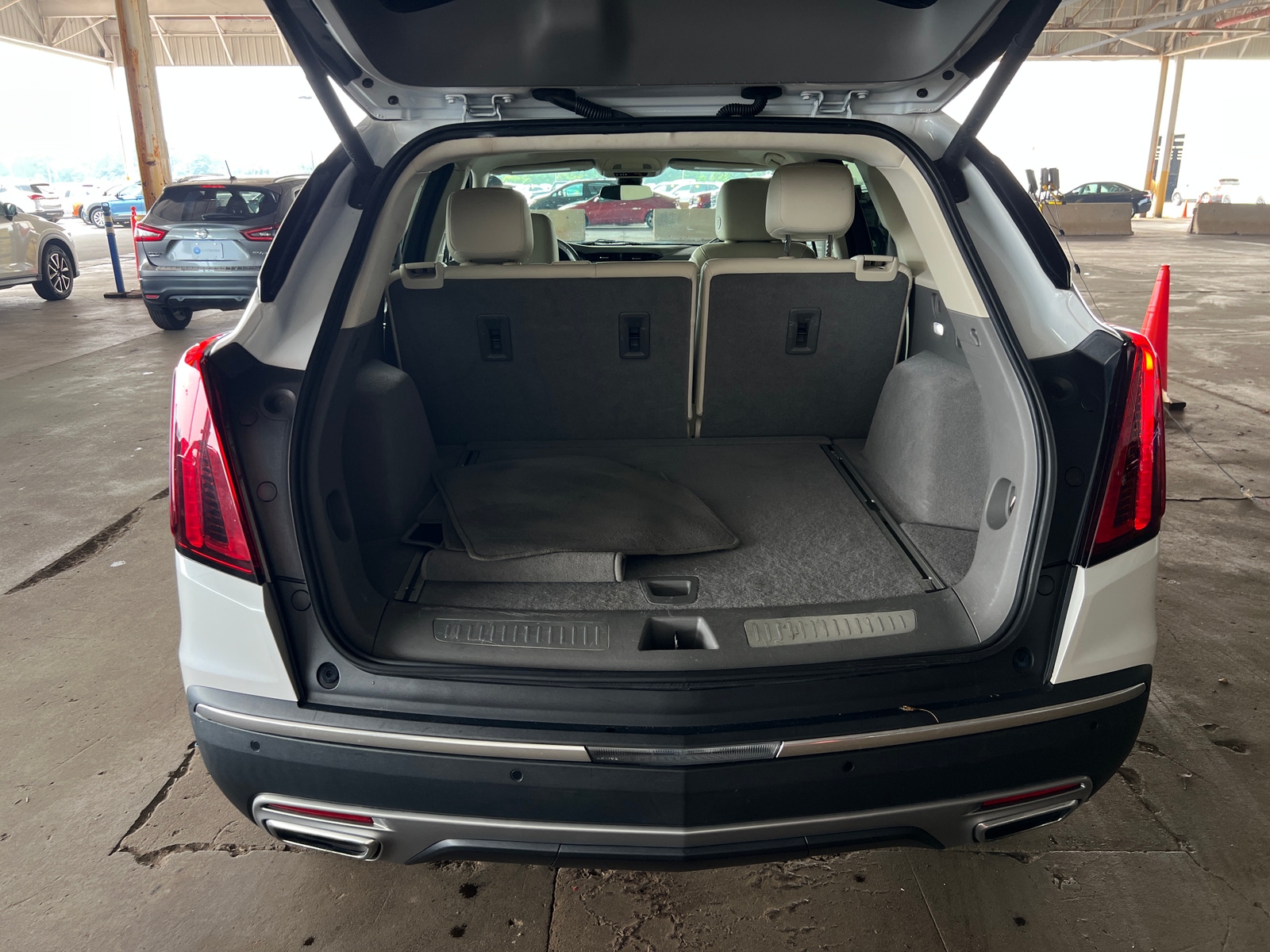 Thumbnail: 2021 Cadillac XT5 - 6