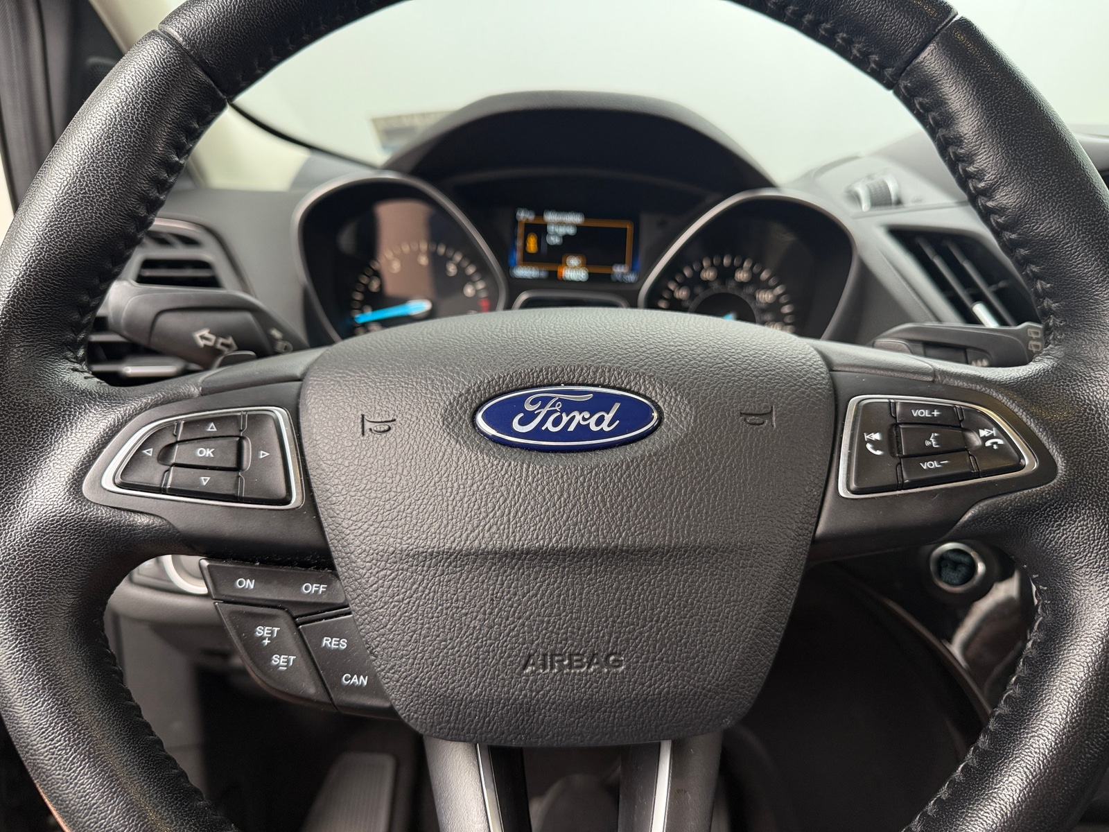 Thumbnail: 2017 Ford Escape - 4