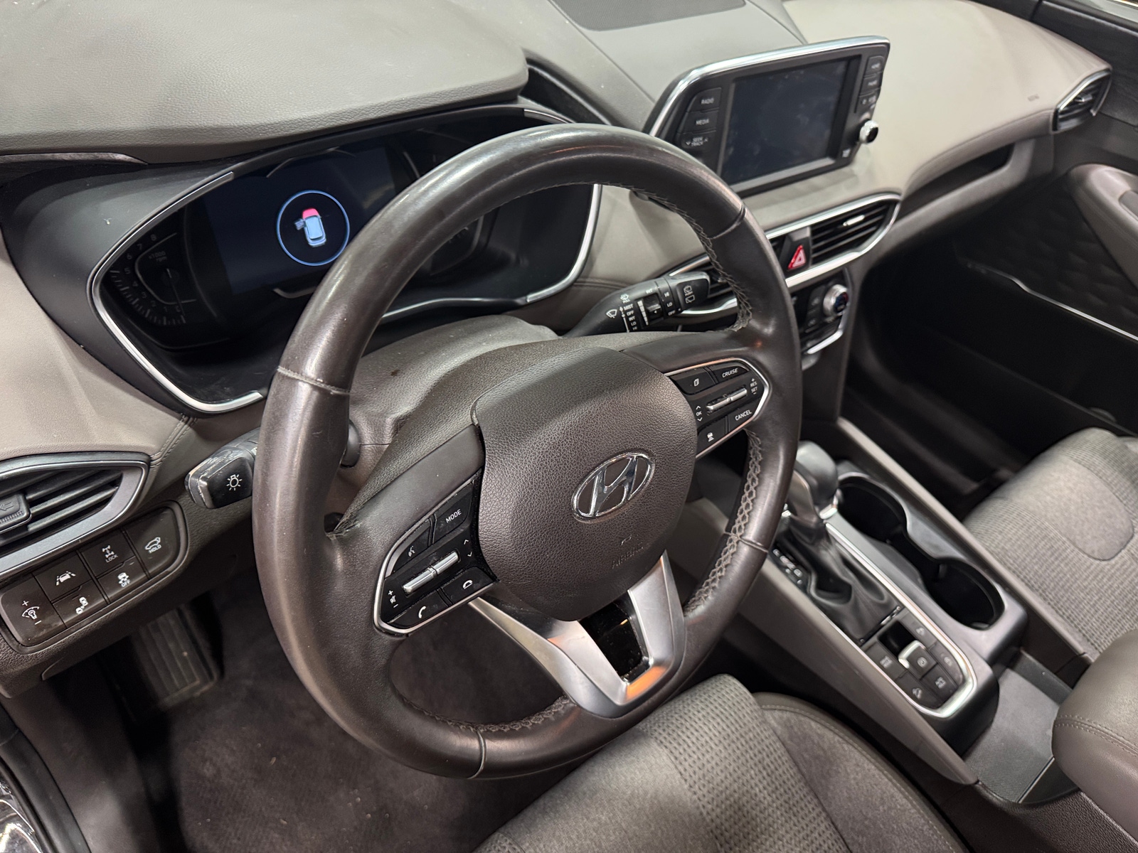 Thumbnail: 2019 Hyundai Santa Fe - 3