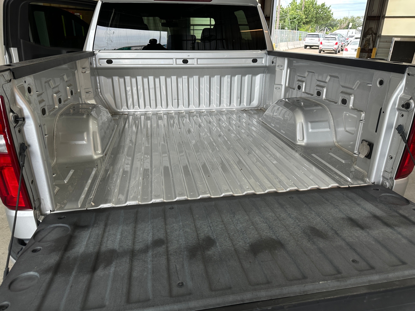 Thumbnail: 2021 Chevrolet Silverado 1500 - 7