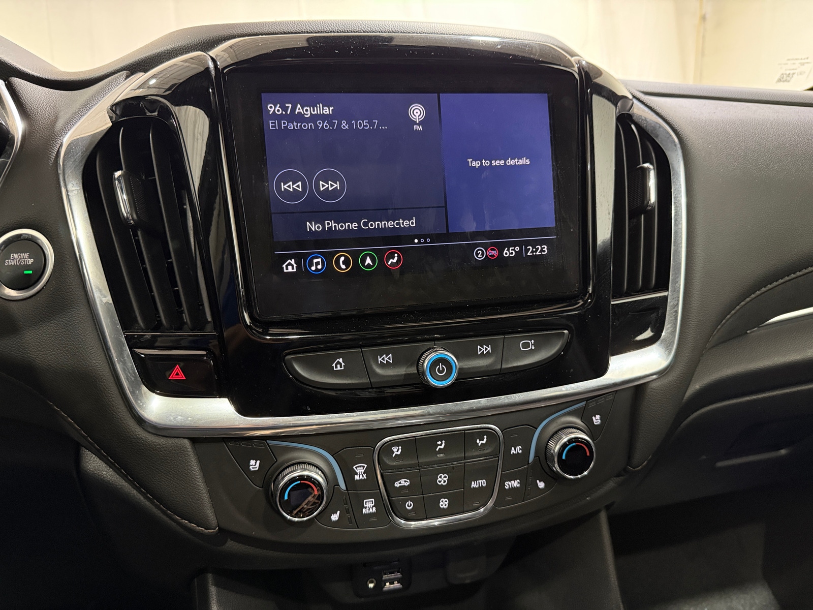 Thumbnail: 2023 Chevrolet Traverse - 3
