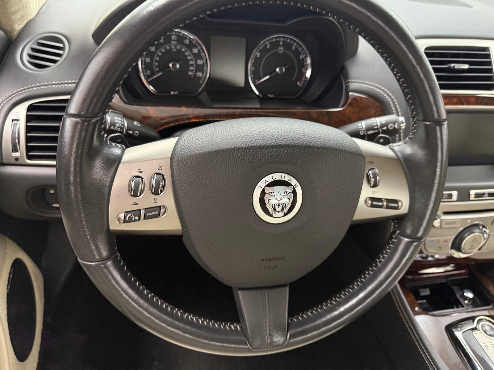 Thumbnail: 2011 Jaguar XK - 4
