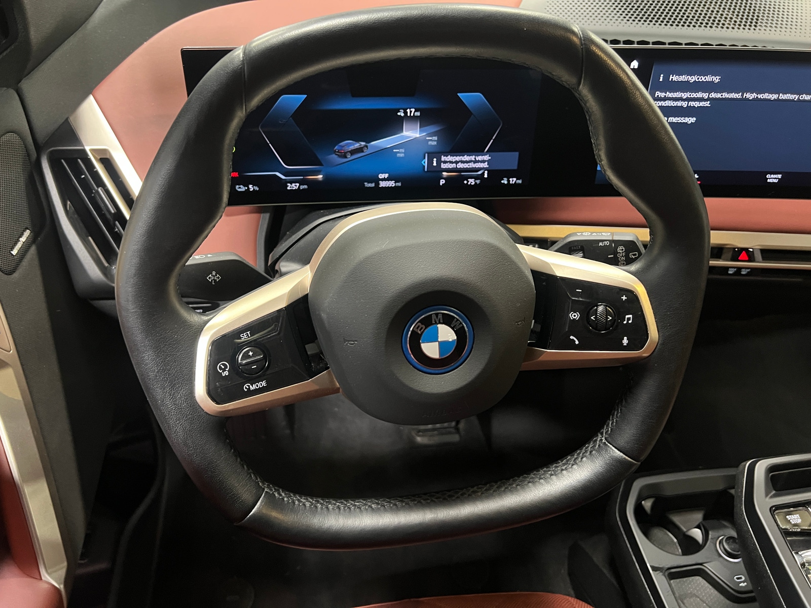Thumbnail: 2023 BMW iX - 4