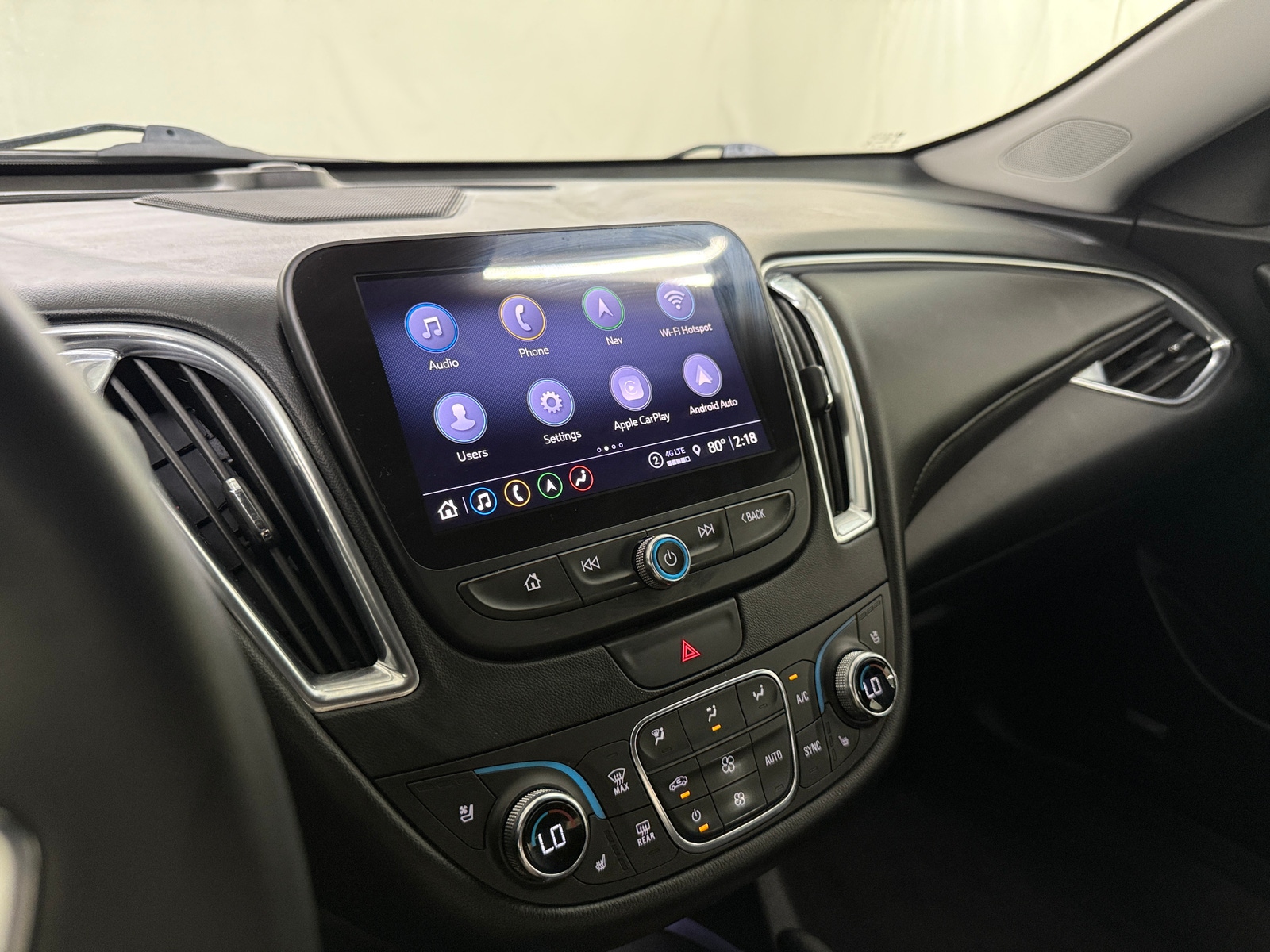 Thumbnail: 2021 Chevrolet Malibu - 3