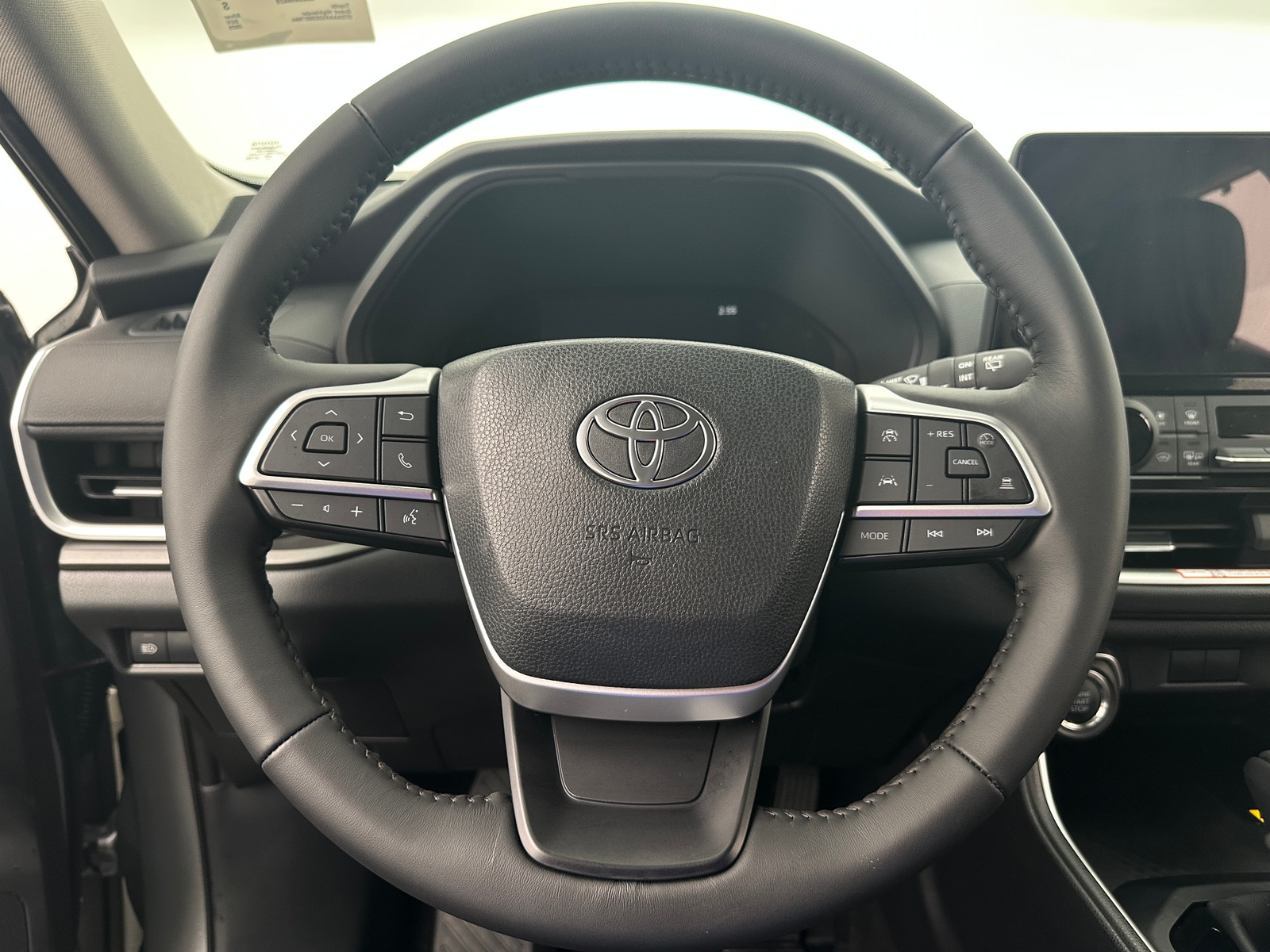Thumbnail: 2025 Toyota Grand Highlander - 4