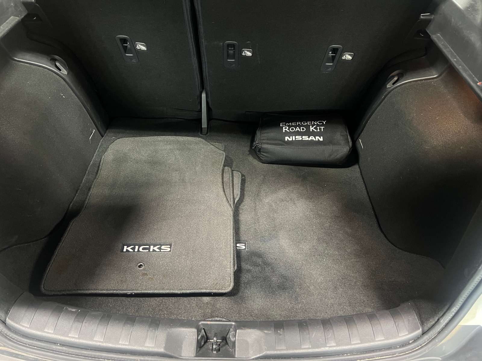 Thumbnail: 2020 Nissan Kicks - 7