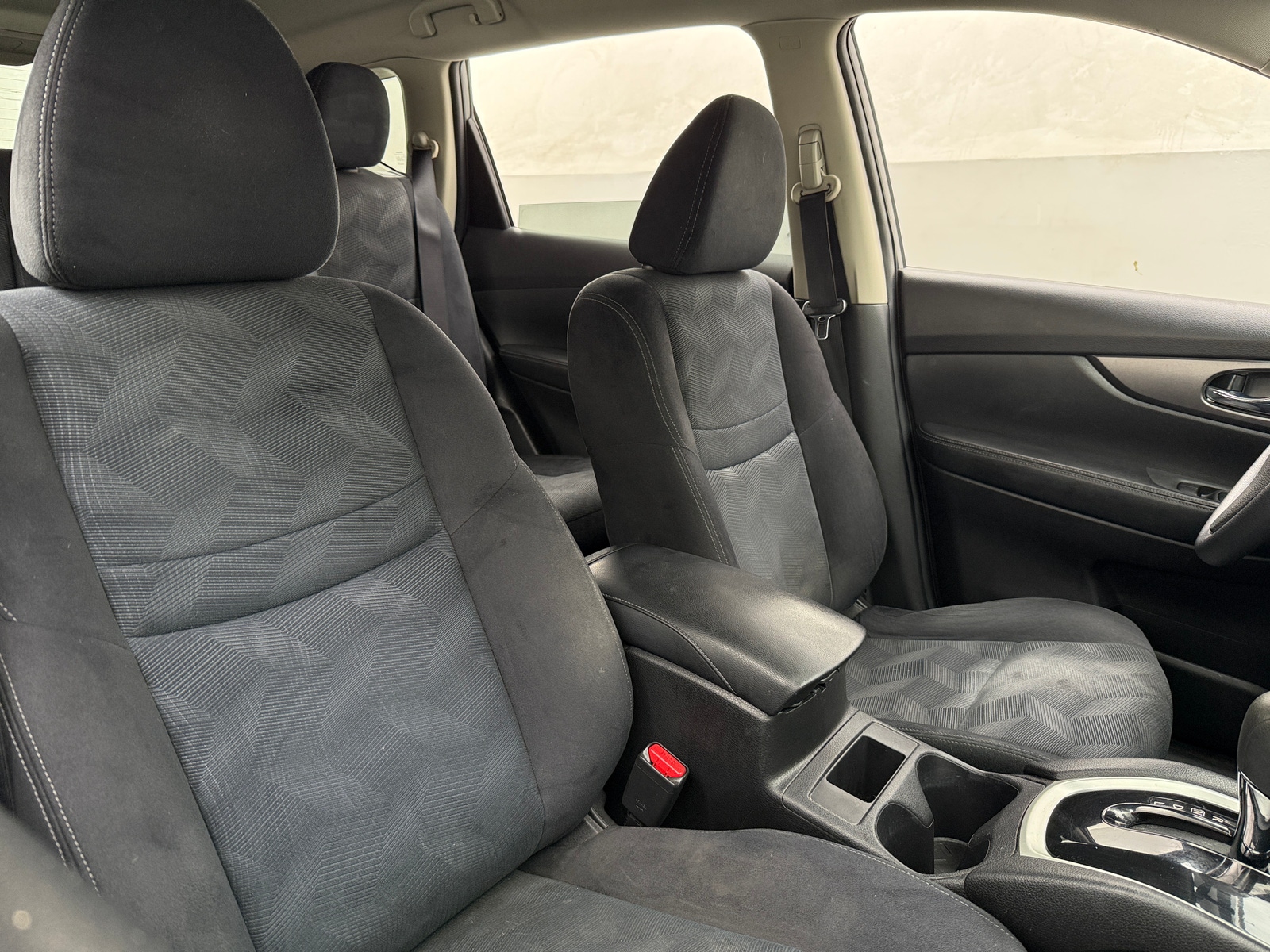 Thumbnail: 2016 Nissan Rogue - 2
