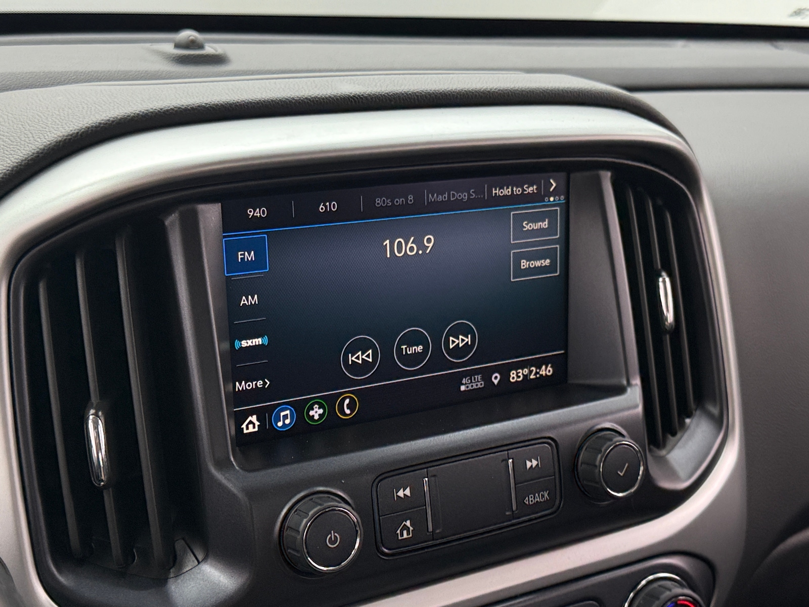 Thumbnail: 2021 Chevrolet Colorado - 3