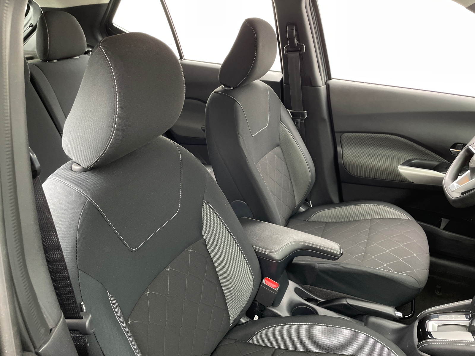 Thumbnail: 2020 Nissan Kicks - 2
