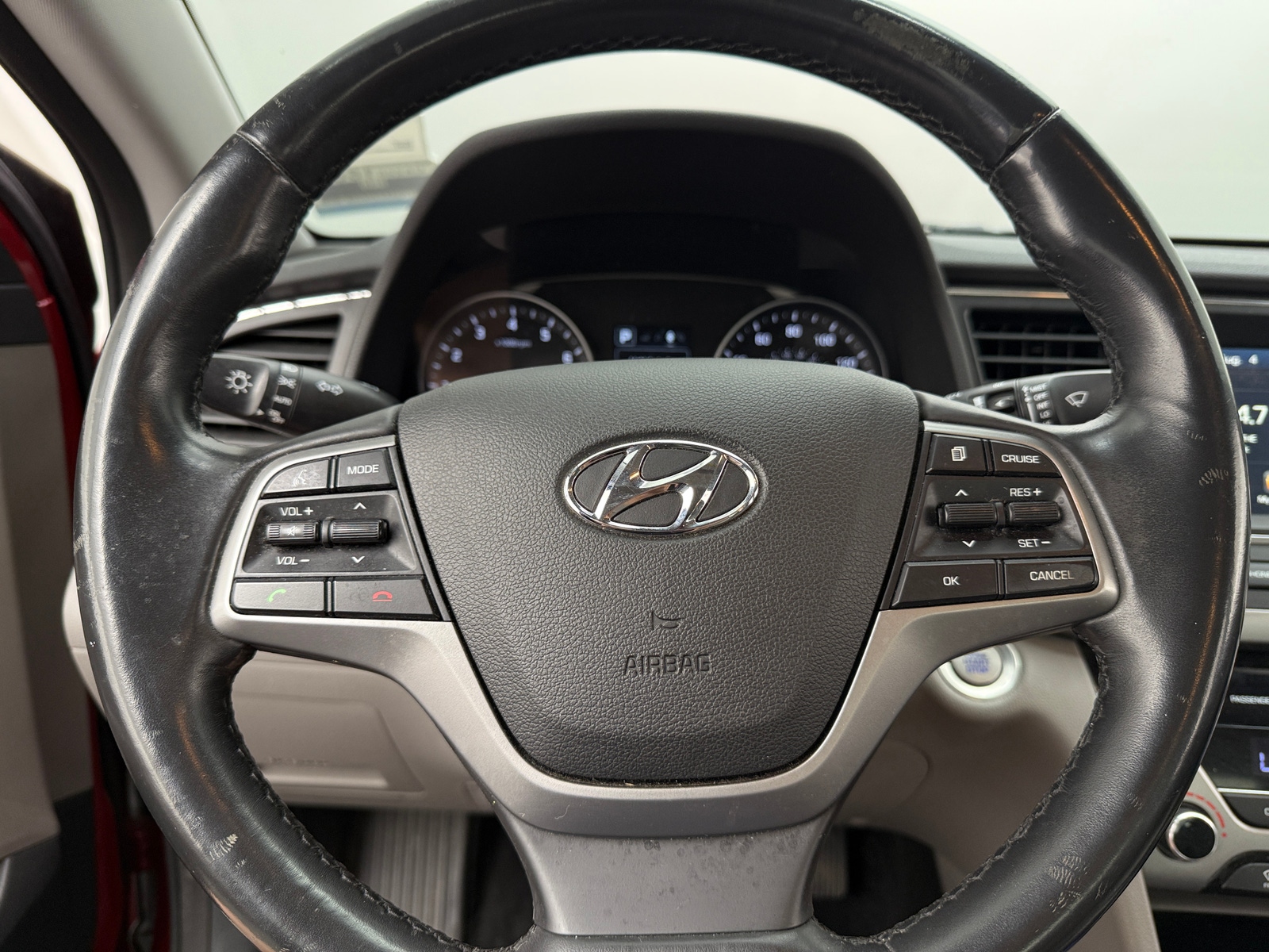 Thumbnail: 2017 Hyundai Elantra - 5