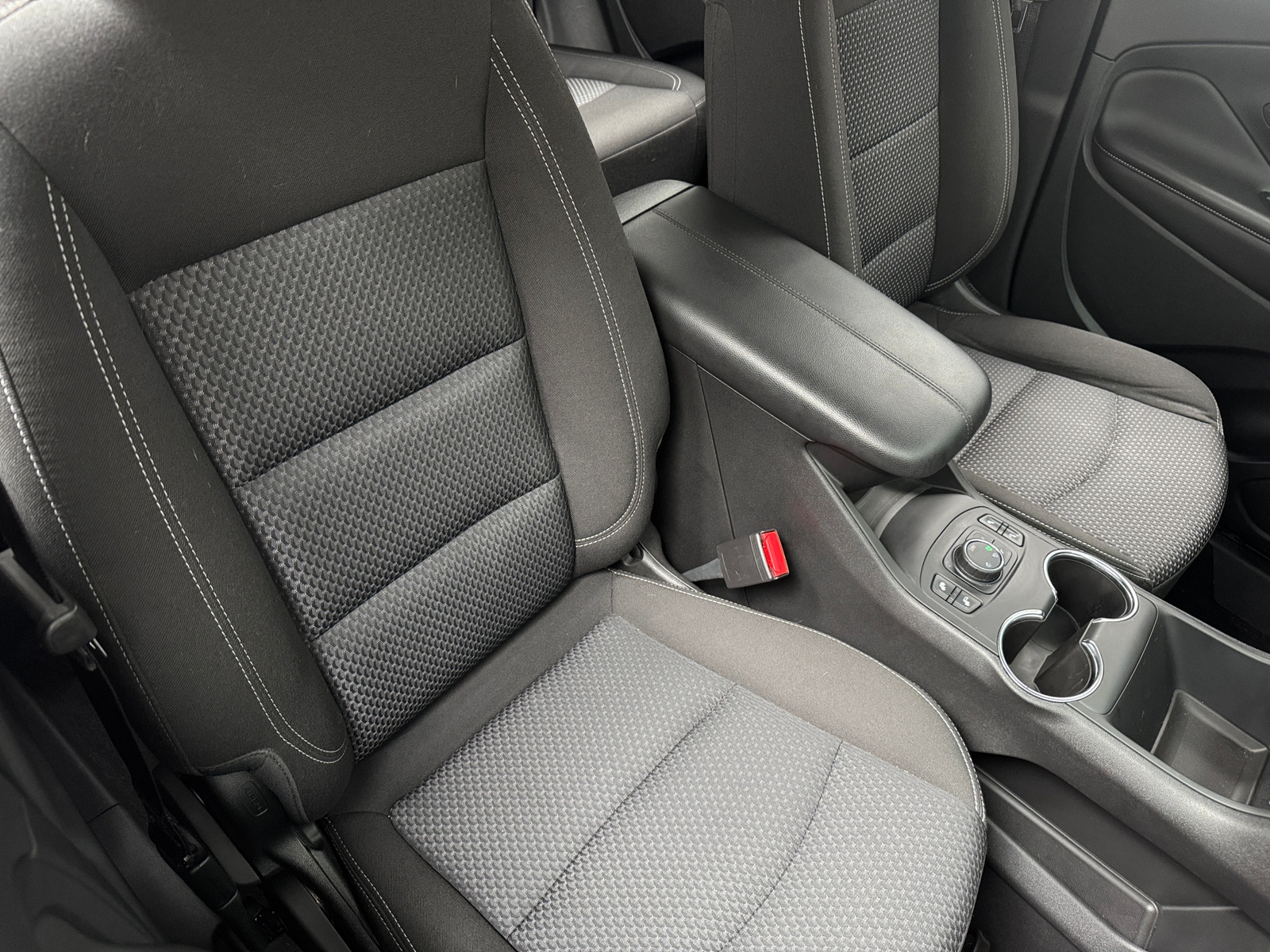 Thumbnail: 2022 GMC Terrain - 2