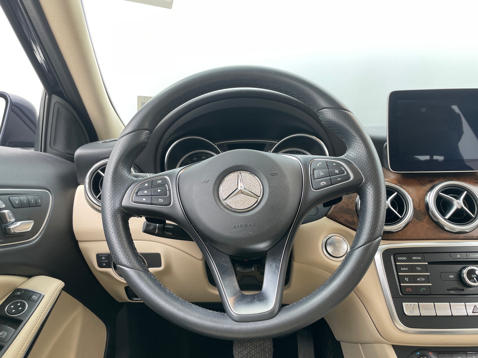 Thumbnail: 2018 Mercedes-Benz GLA - 4