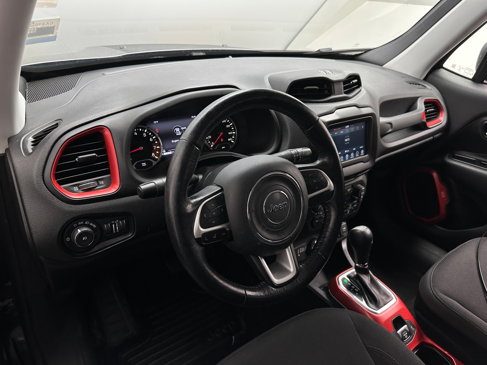 Thumbnail: 2019 Jeep Renegade - 3