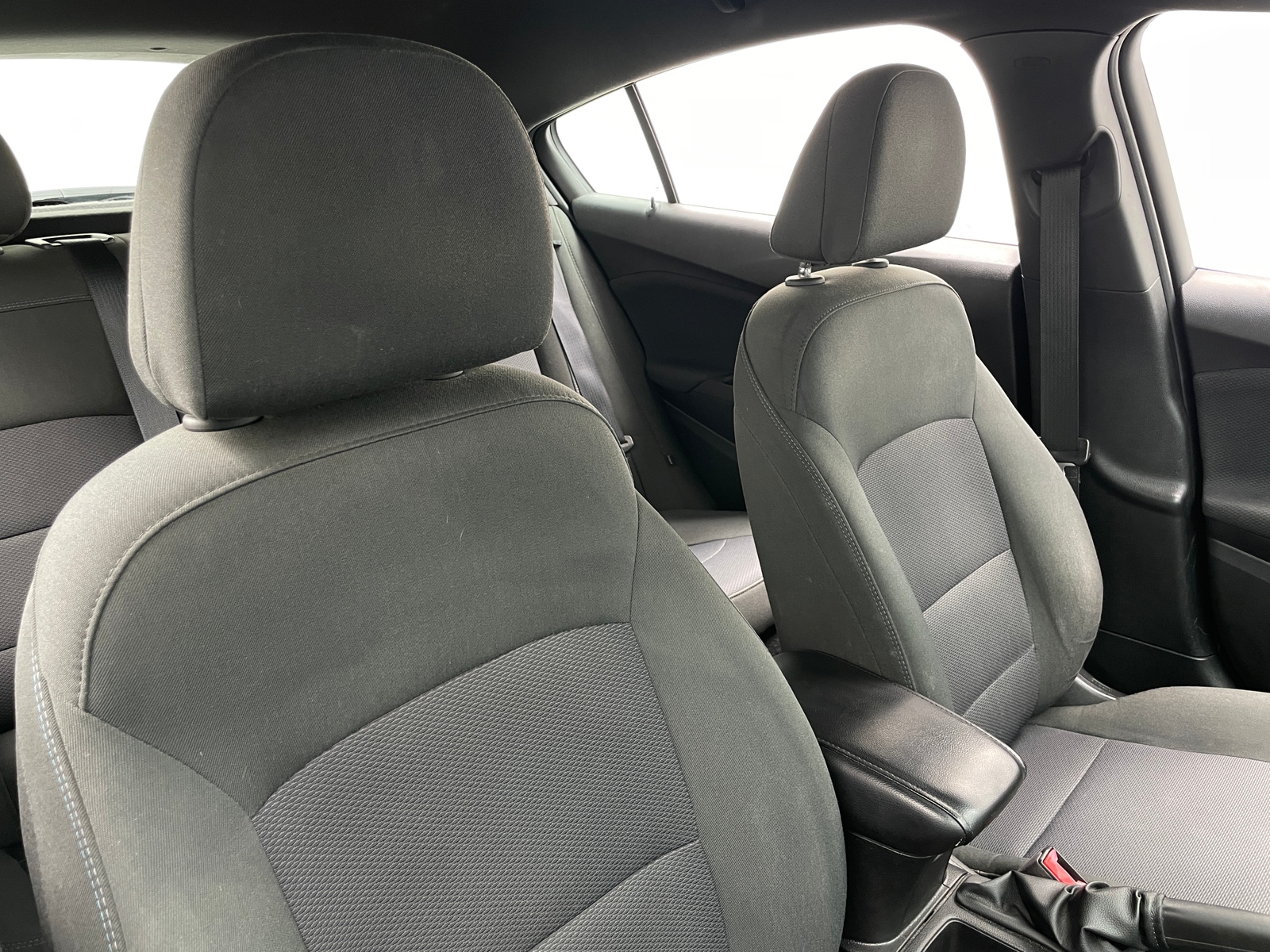 Thumbnail: 2018 Chevrolet Cruze - 2