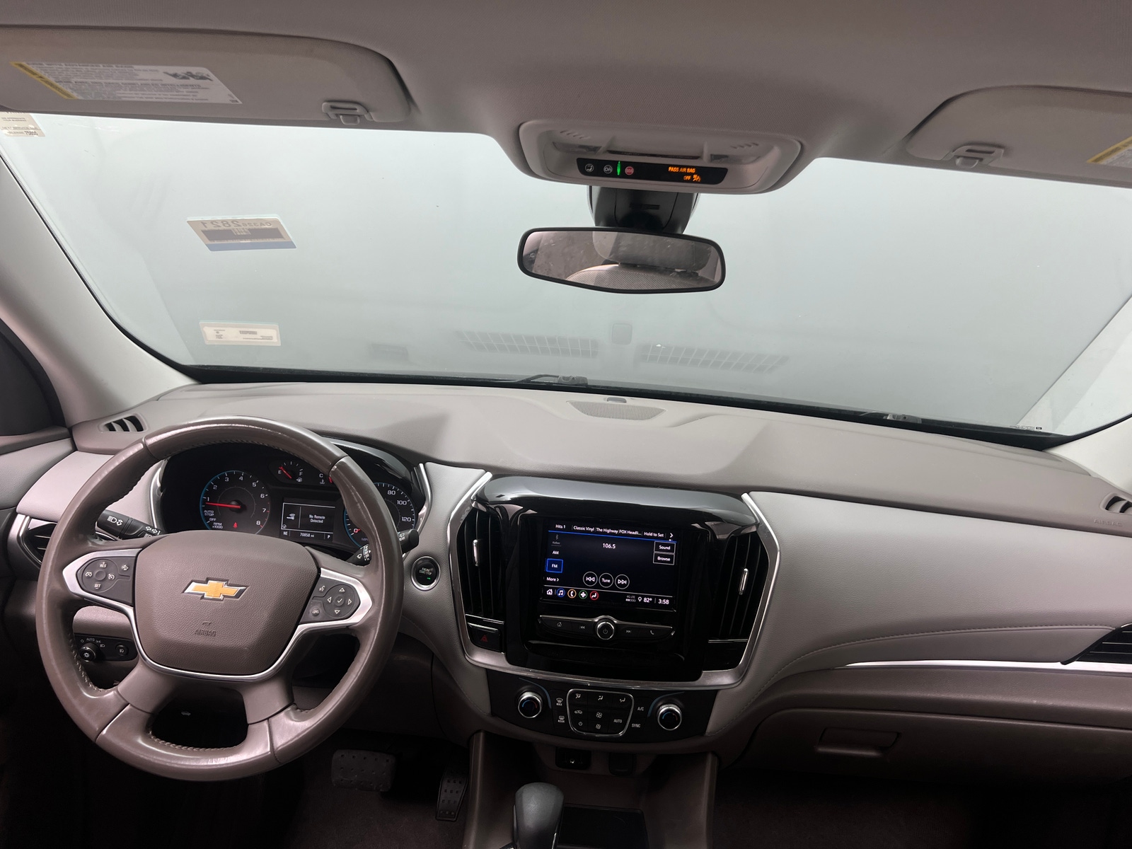 Thumbnail: 2021 Chevrolet Traverse - 3