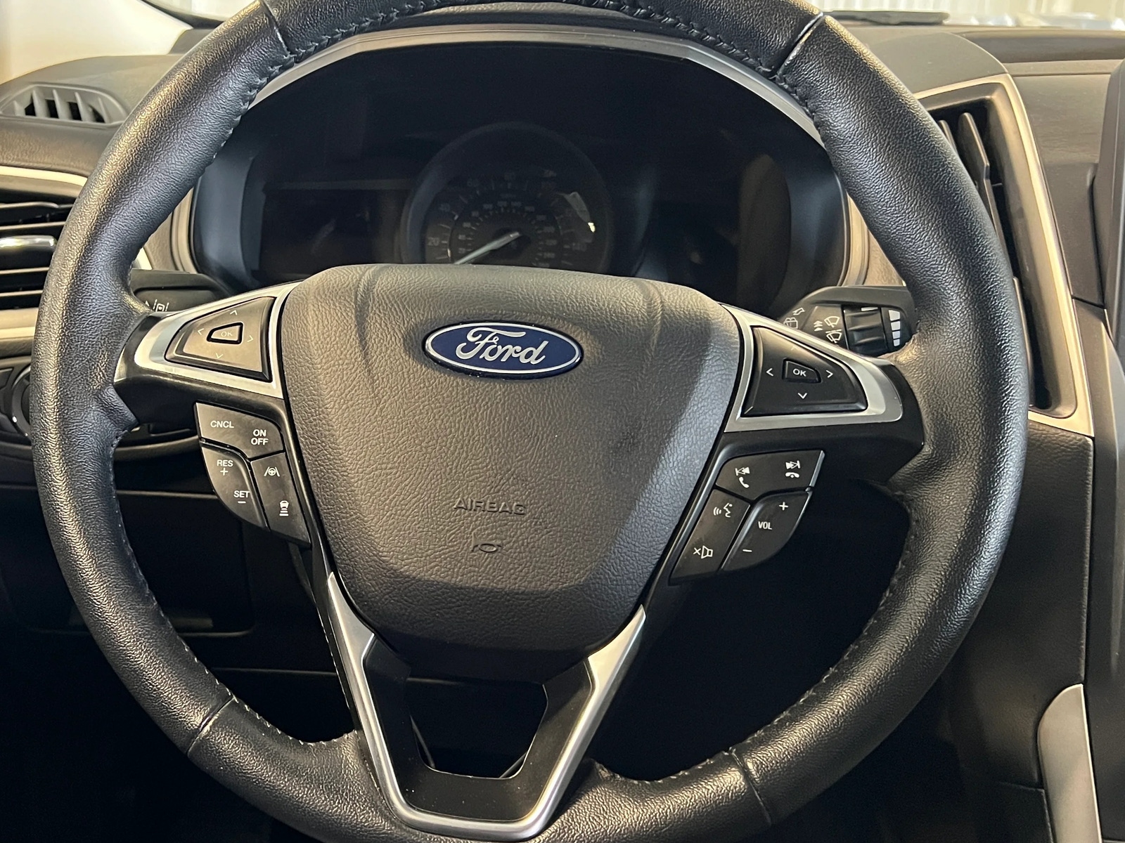 Thumbnail: 2024 Ford Edge - 4