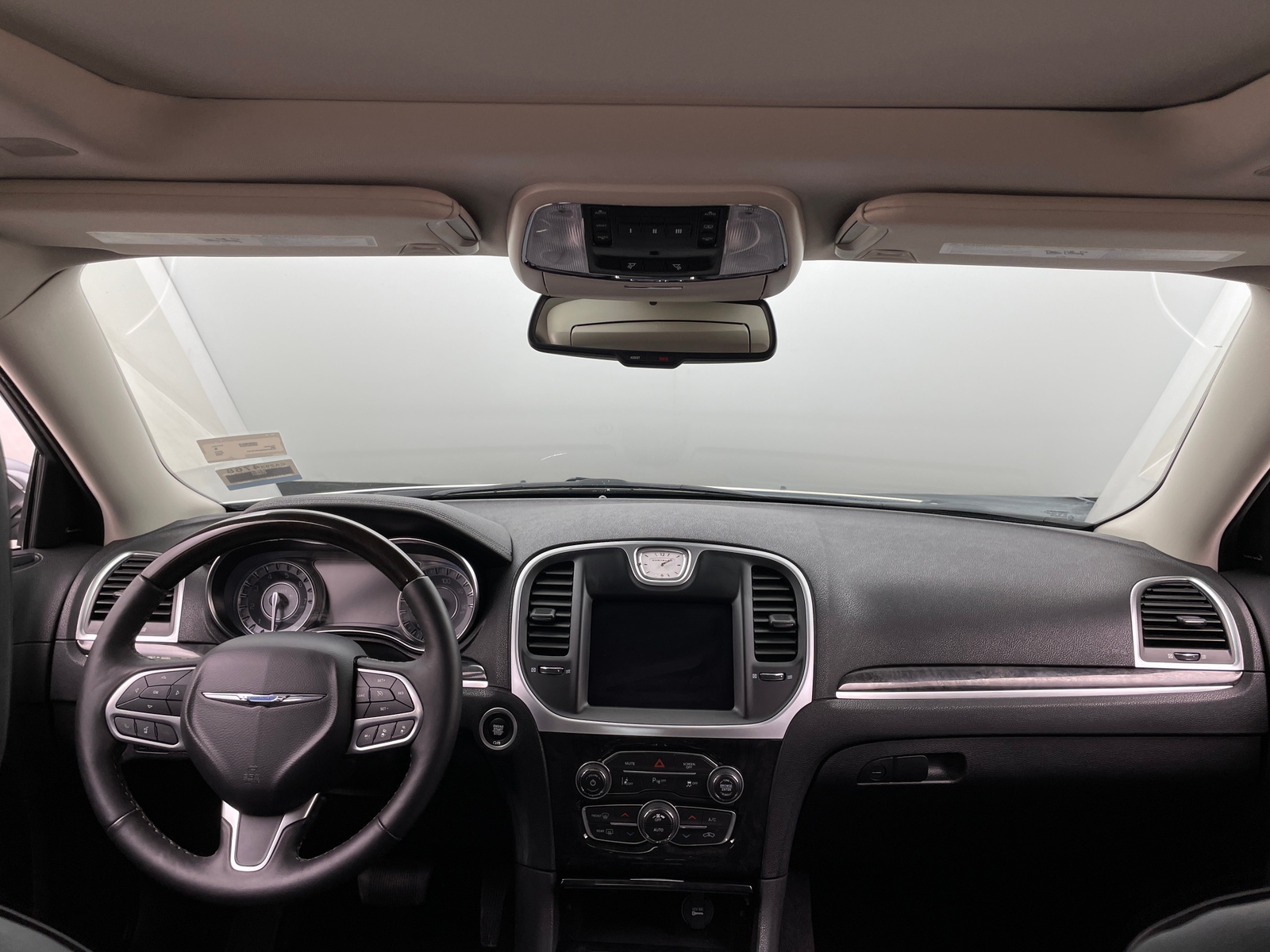 Thumbnail: 2020 Chrysler 300 - 2