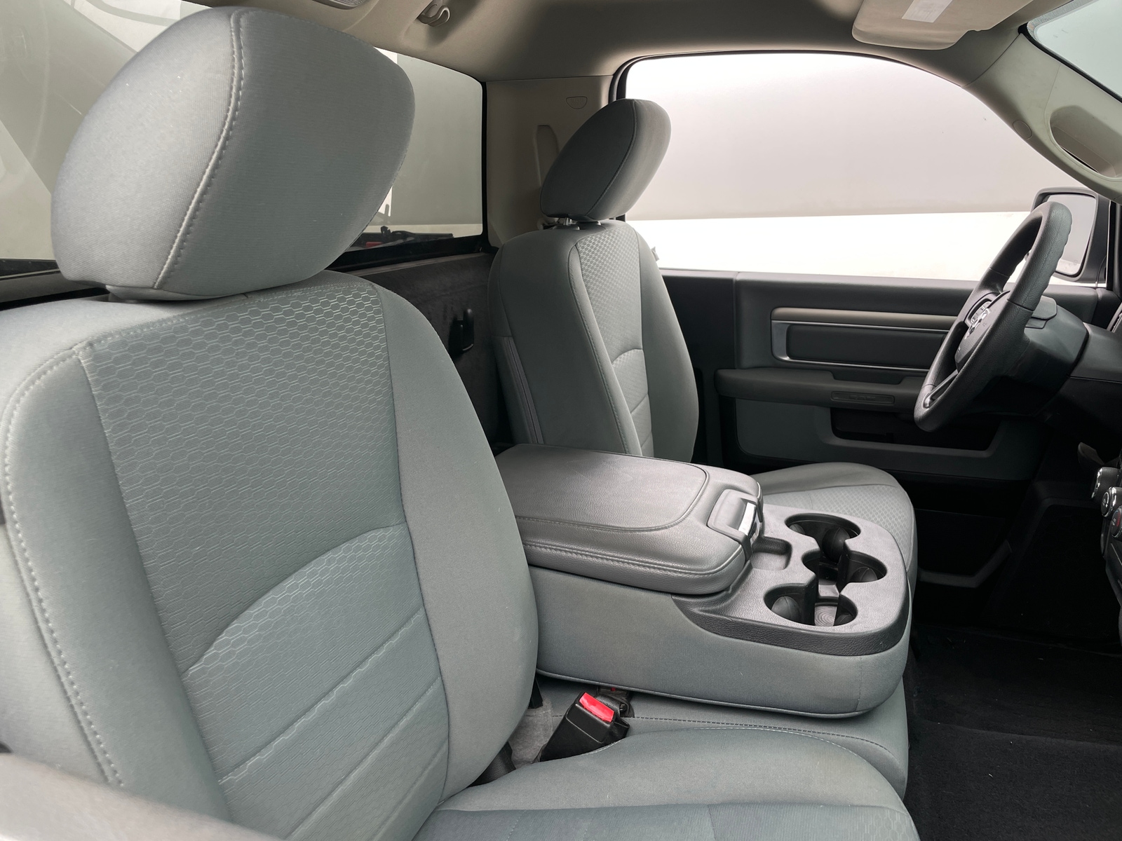 Thumbnail: 2019 RAM 1500 Classic - 2