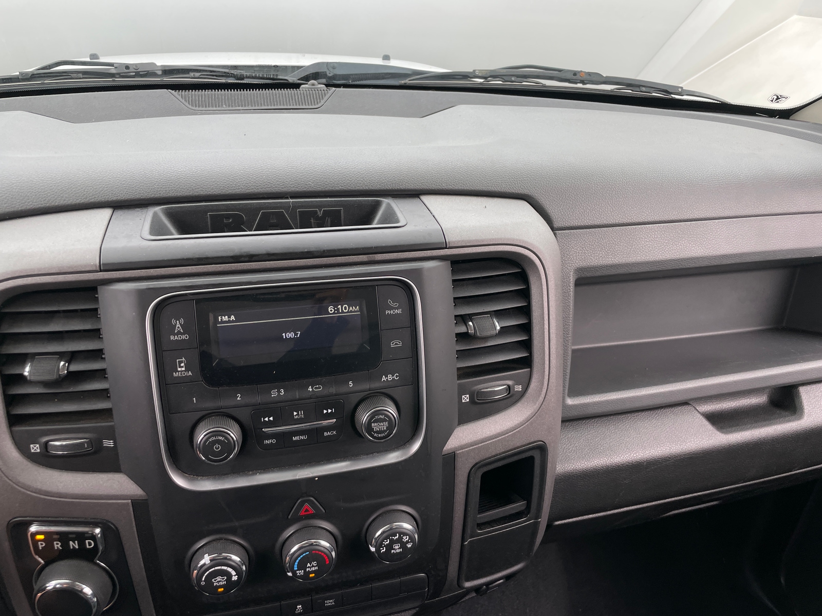 Thumbnail: 2019 RAM 1500 Classic - 4