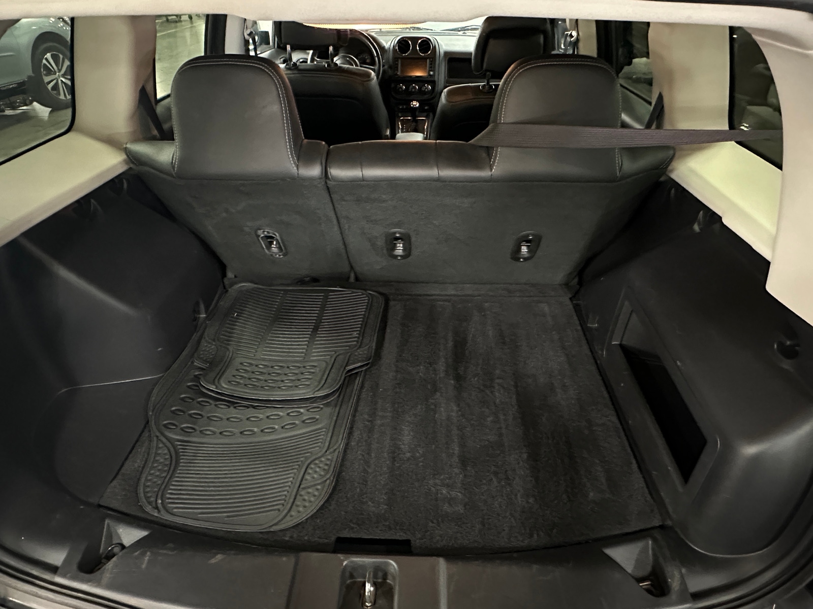 Thumbnail: 2017 Jeep Patriot - 6