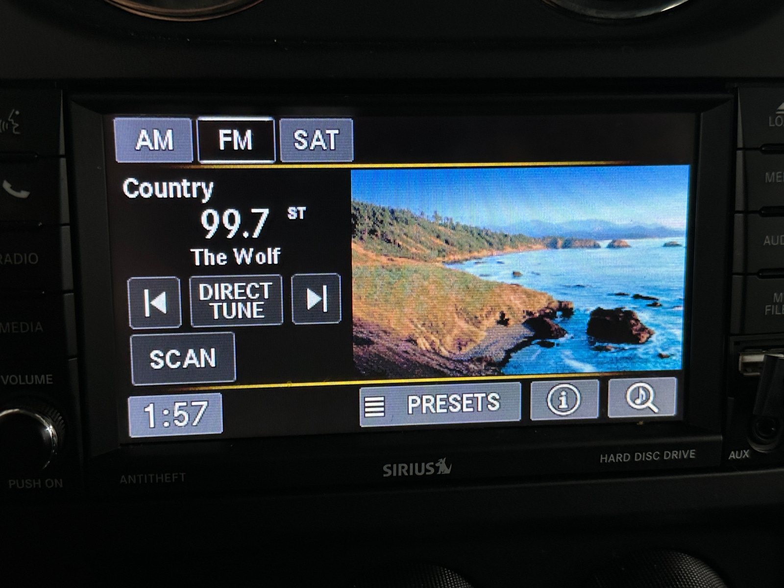 Thumbnail: 2017 Jeep Patriot - 3