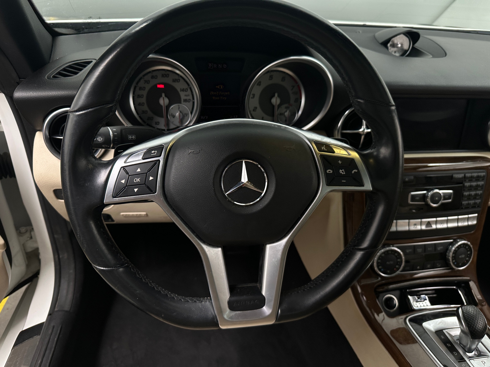 Thumbnail: 2016 Mercedes-Benz SLK - 4