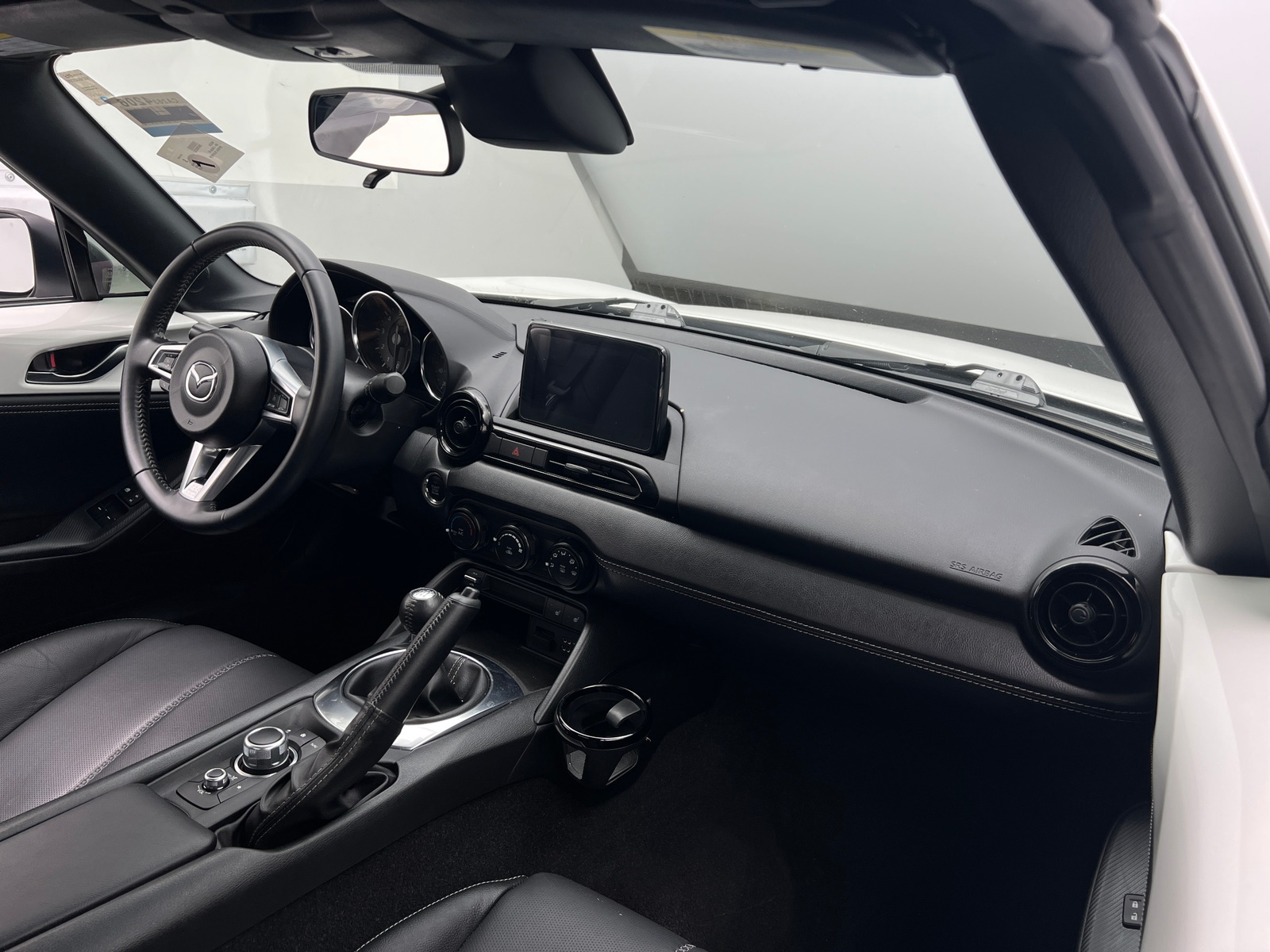 Thumbnail: 2020 Mazda MX-5 Miata - 3