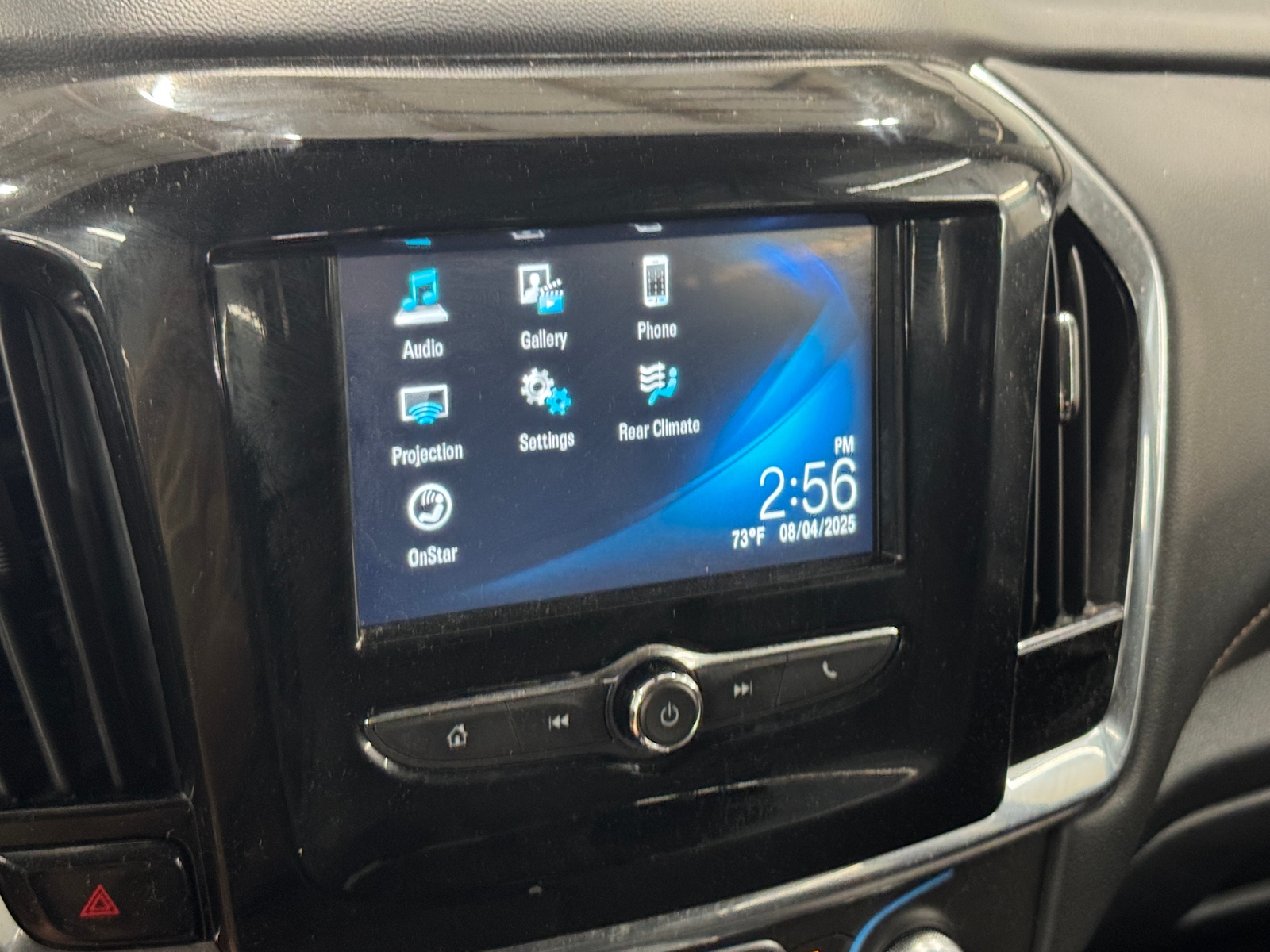 Thumbnail: 2018 Chevrolet Traverse - 4