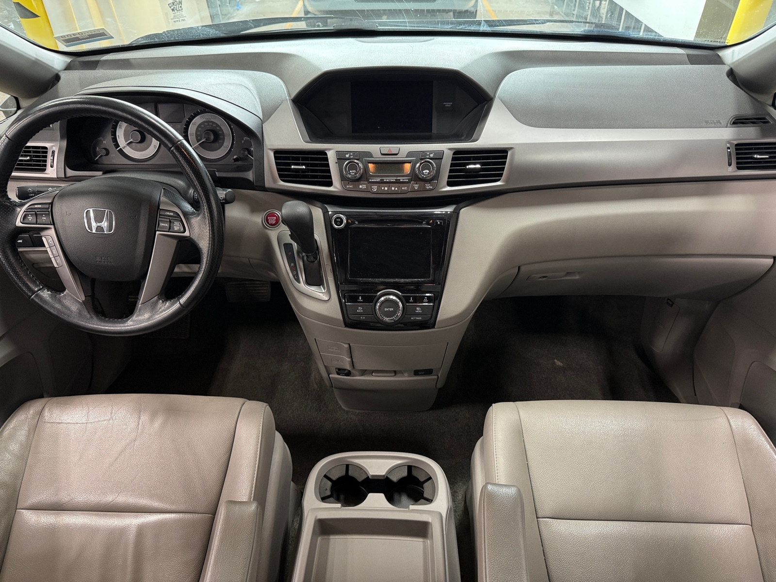 Thumbnail: 2015 Honda Odyssey - 2