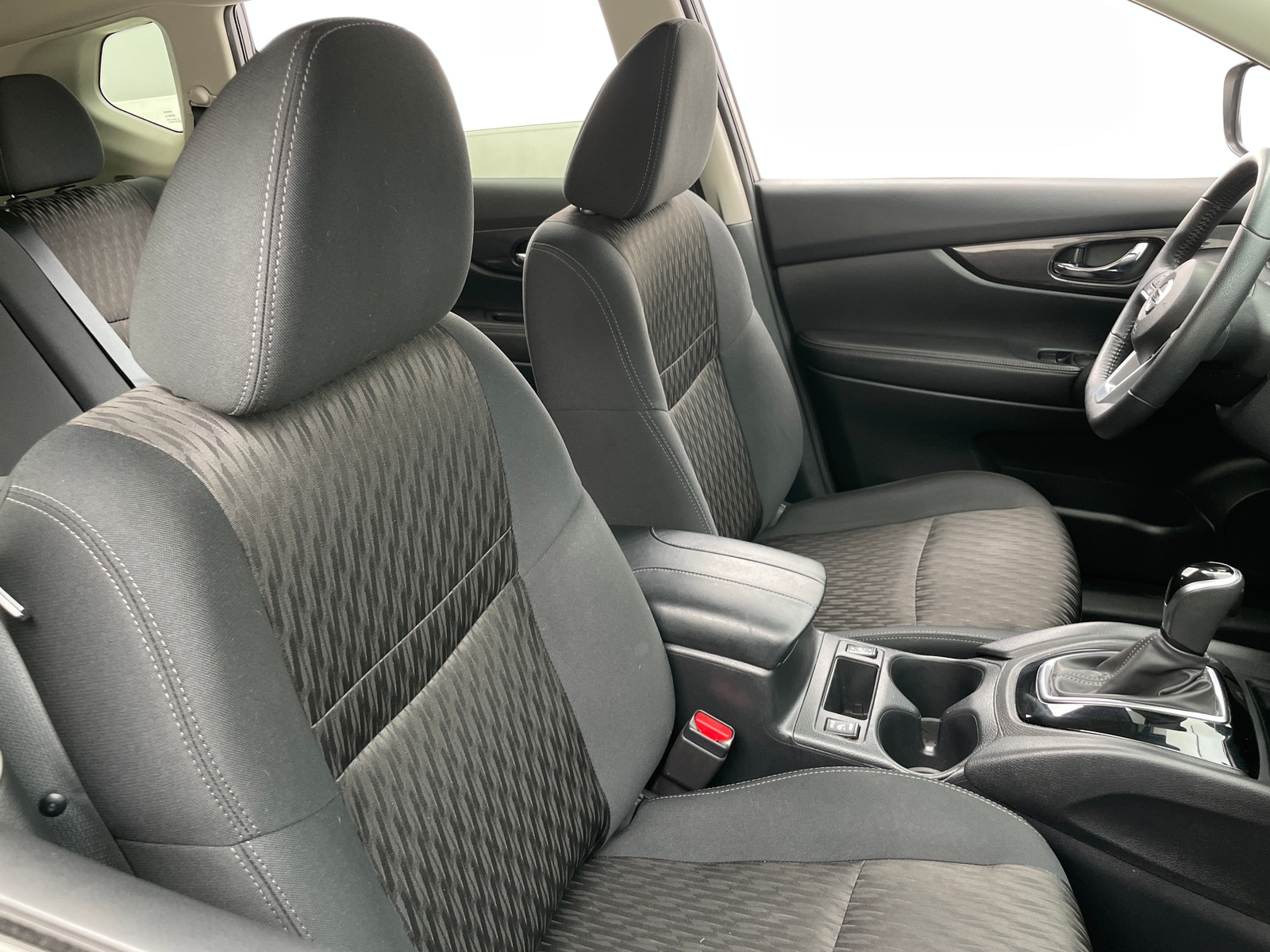 Thumbnail: 2019 Nissan Rogue - 2