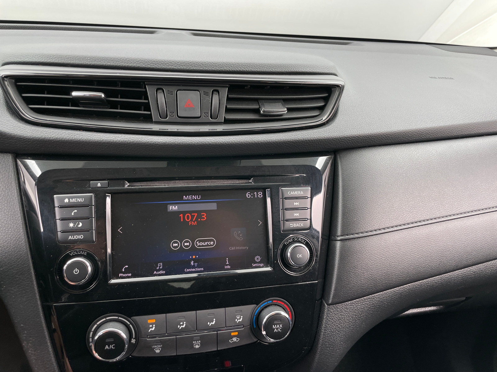 Thumbnail: 2019 Nissan Rogue - 4