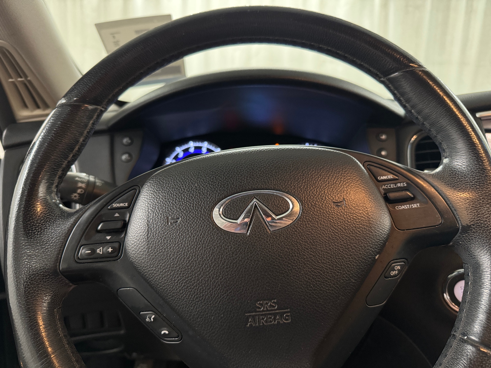 Thumbnail: 2016 INFINITI QX50 - 4