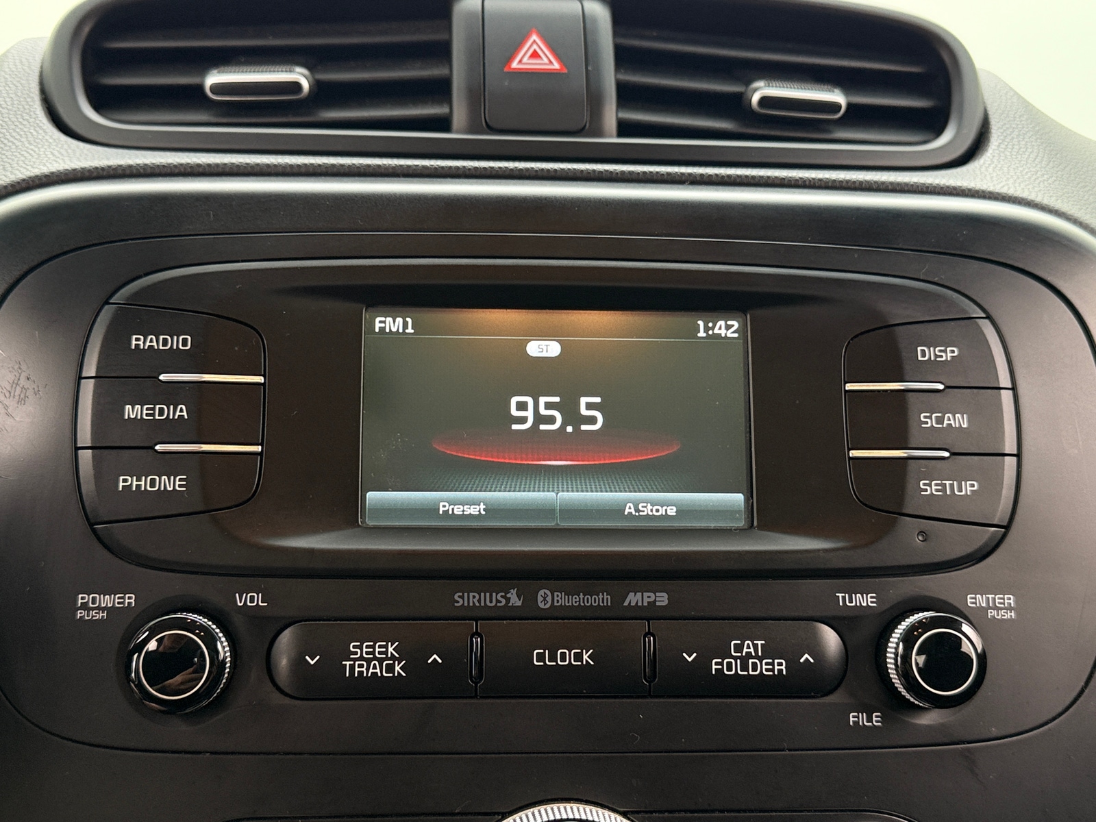 Thumbnail: 2016 Kia Soul - 4