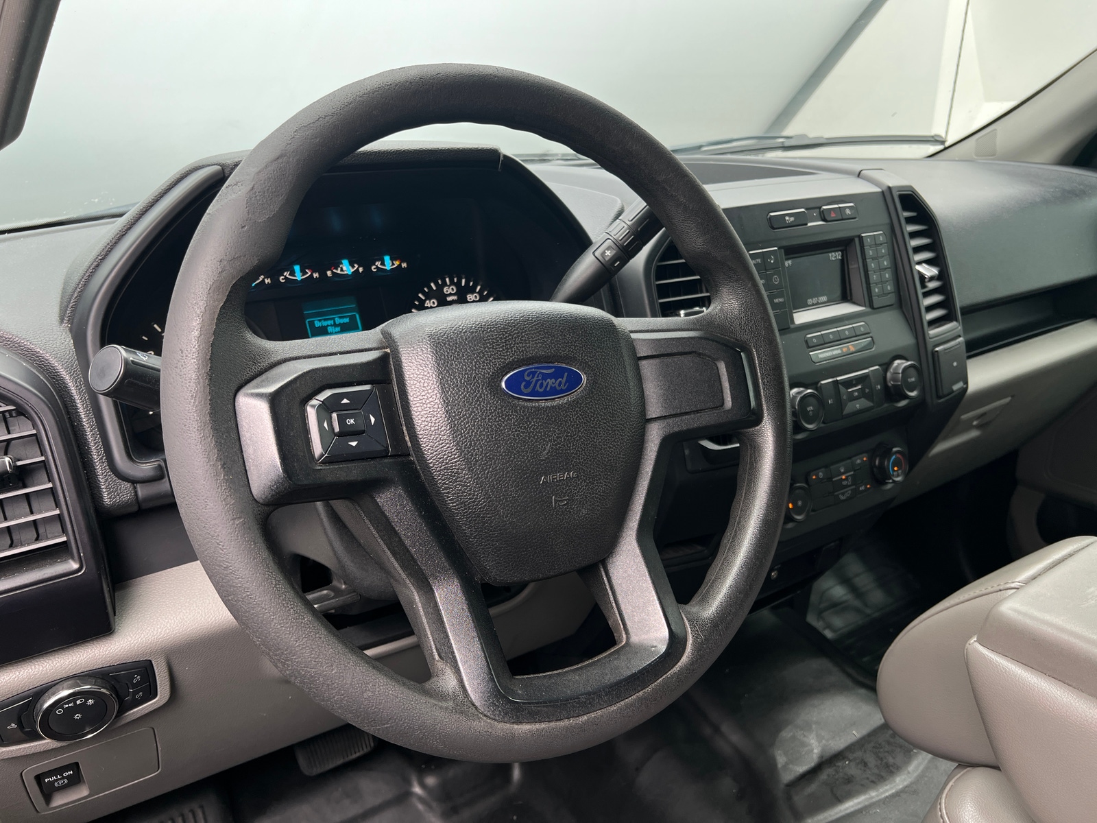 Thumbnail: 2019 Ford Econoline - 5