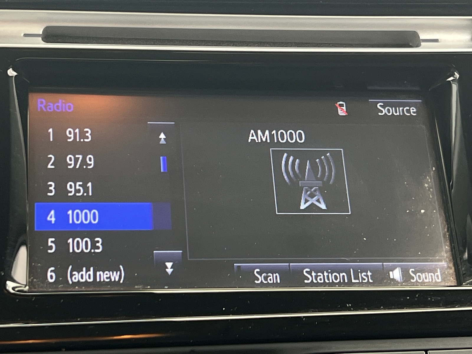Thumbnail: 2018 Toyota Prius c - 4