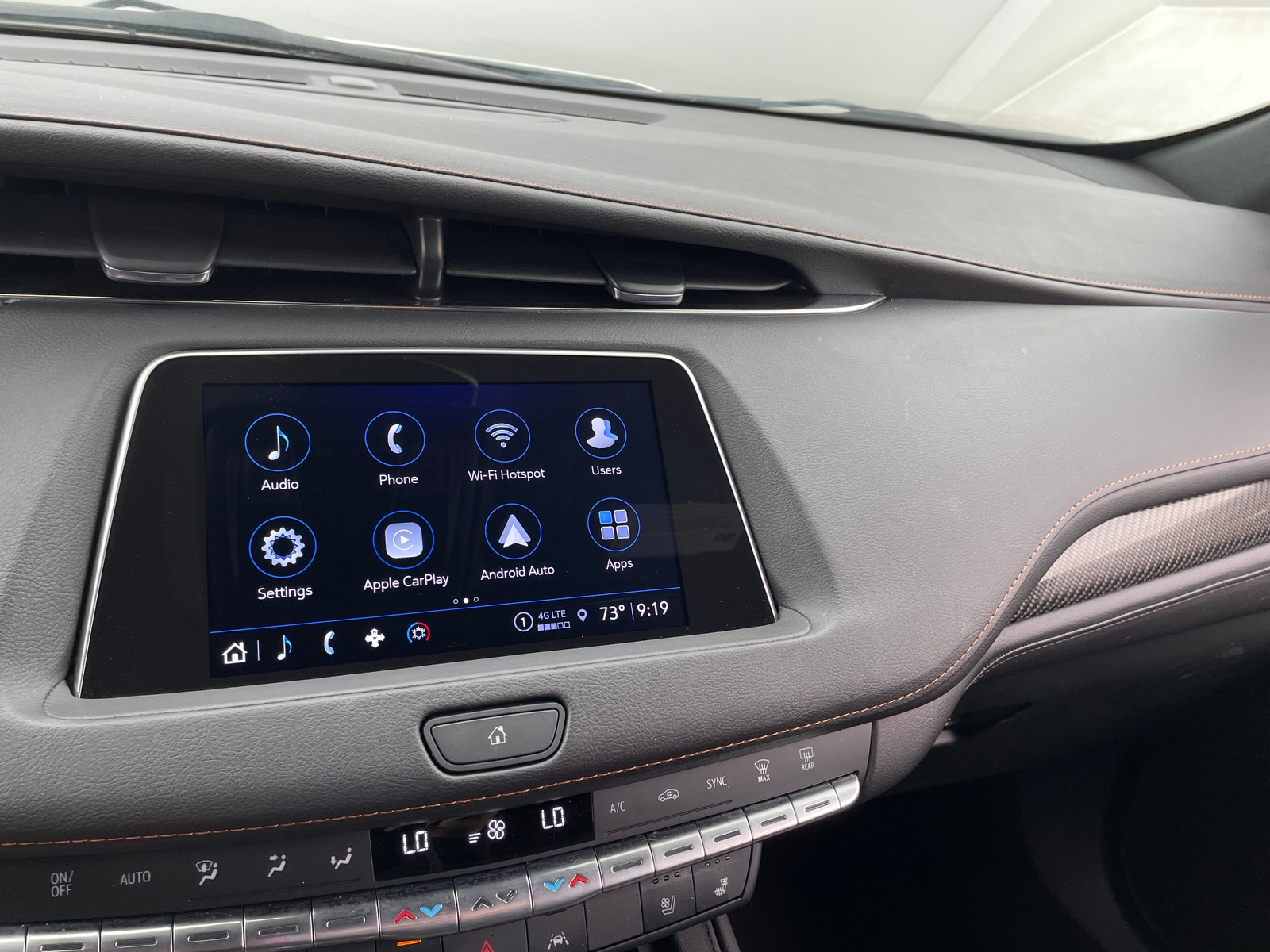 Thumbnail: 2023 Cadillac XT4 - 3