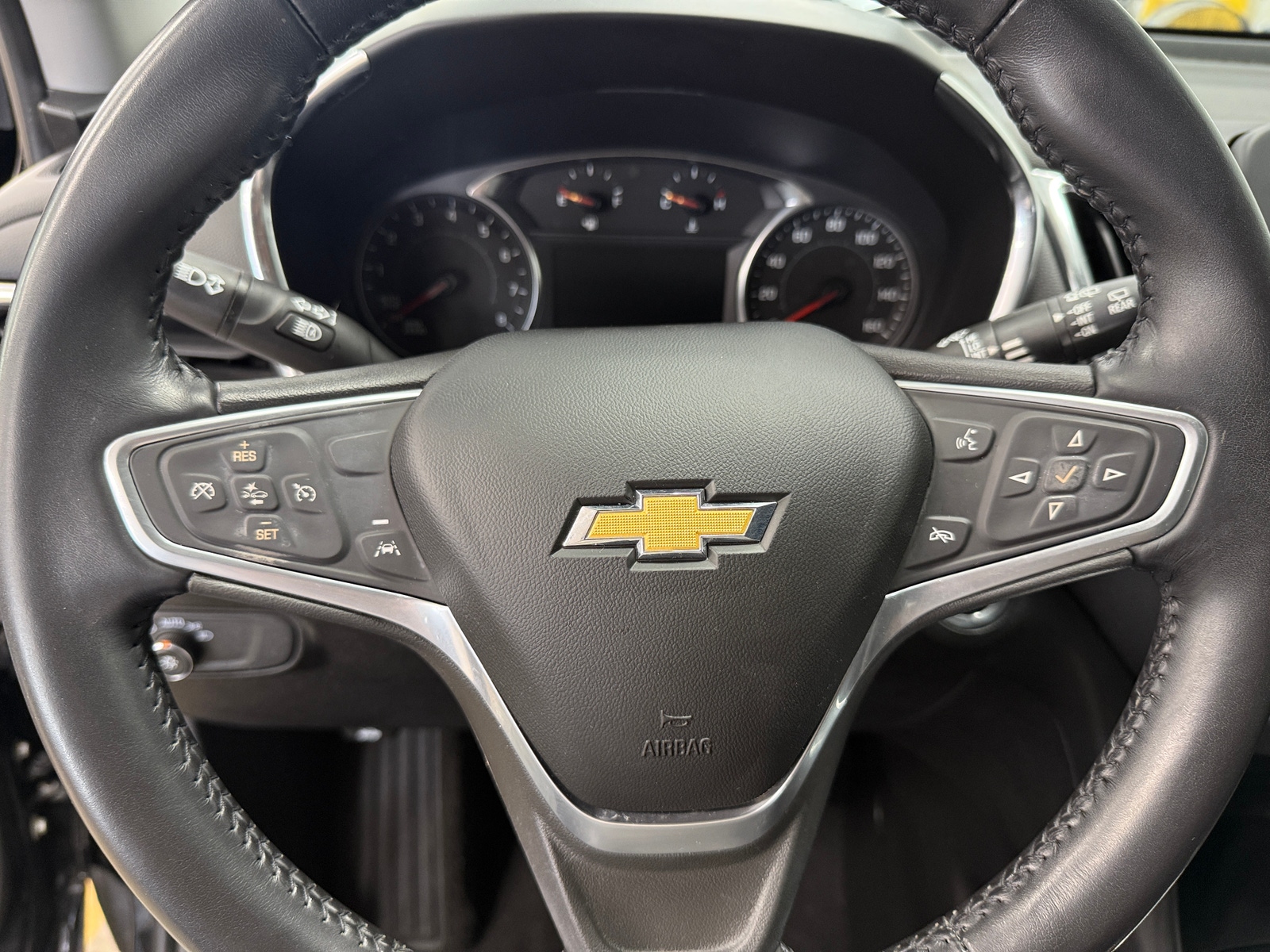 Thumbnail: 2022 Chevrolet Equinox - 5