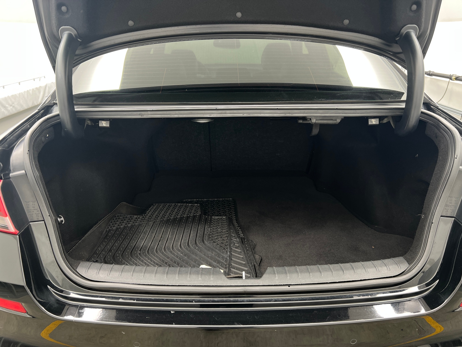 Thumbnail: 2019 Kia Optima - 6